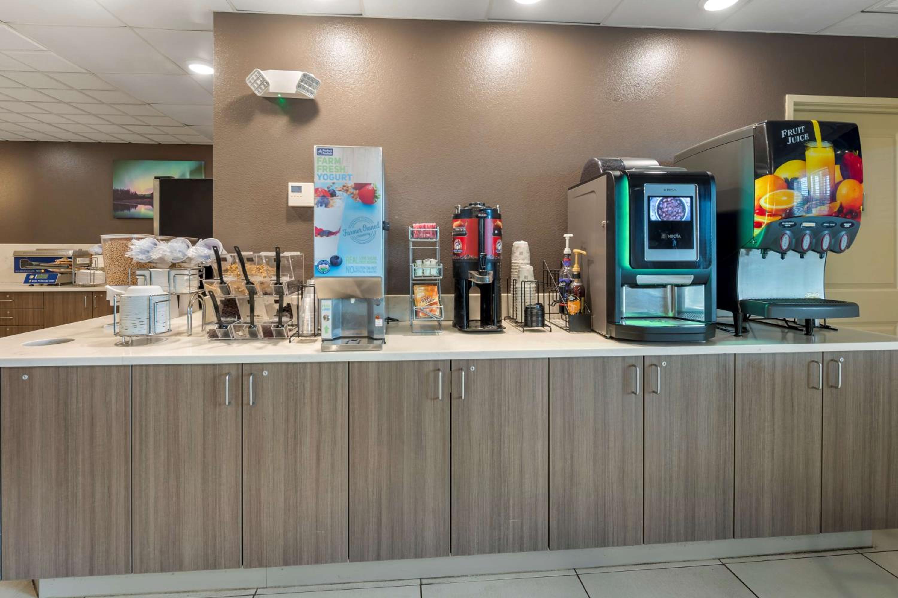 Fairbanks Vacations - Best Western Plus Chena River Lodge - Property Image 35