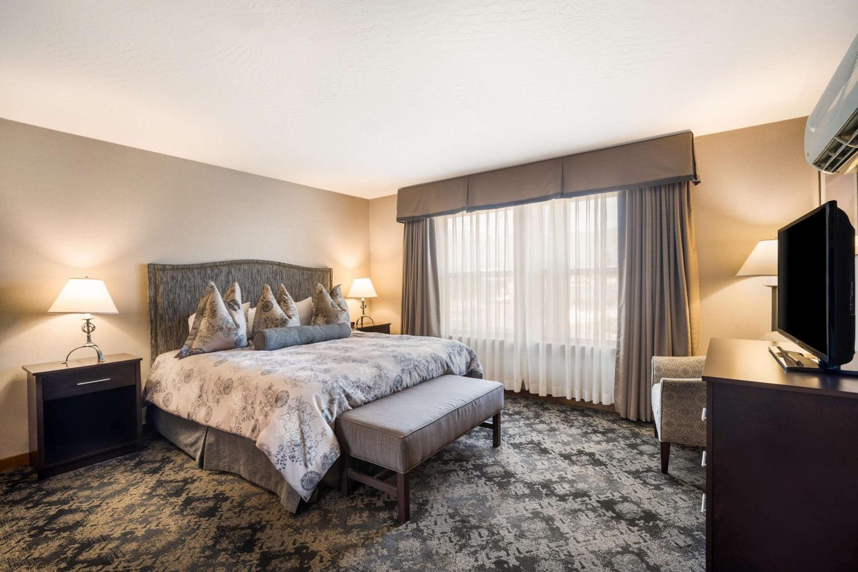 Ashland Vacations - Best Western Windsor Inn - Property Image 31