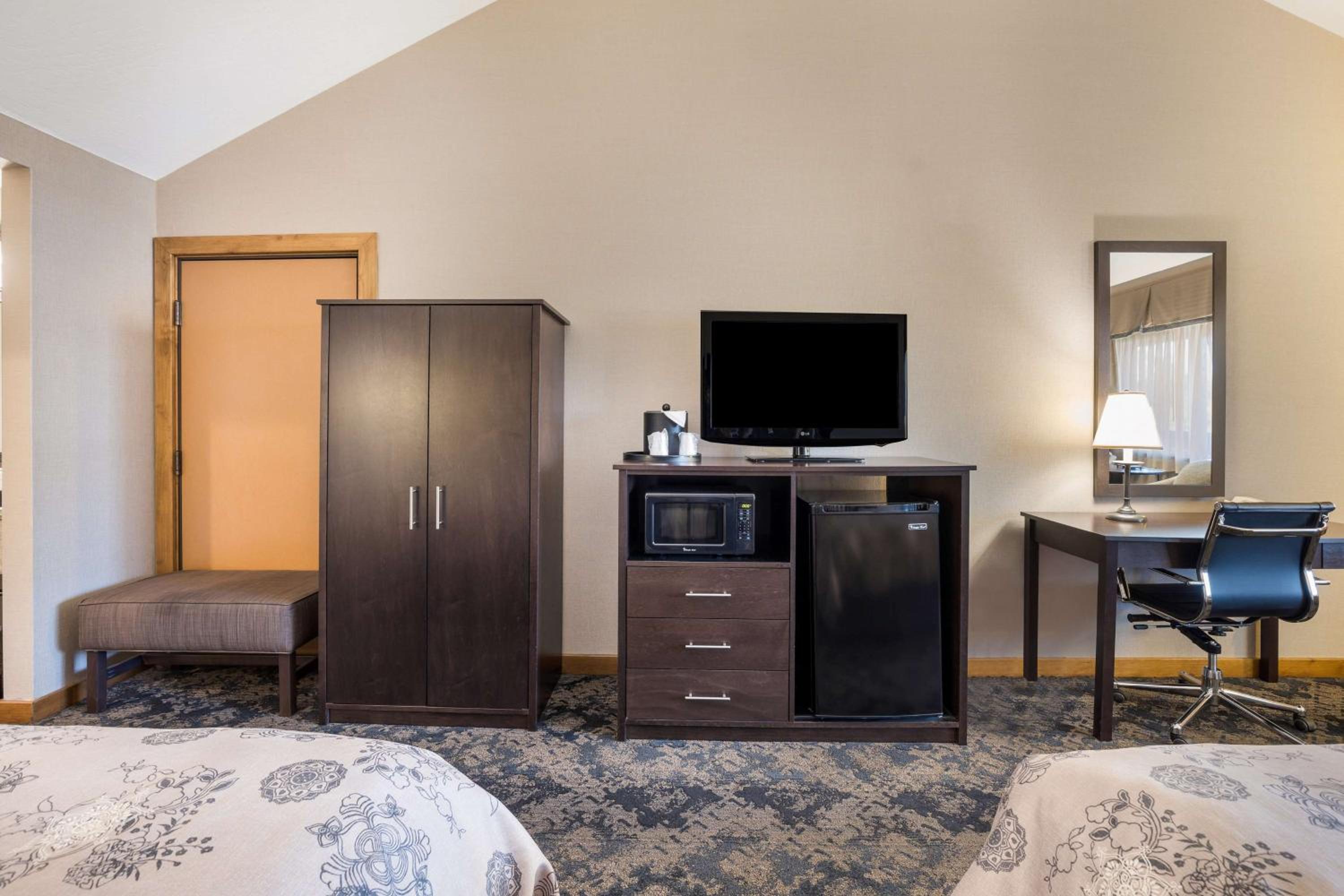 Ashland Vacations - Best Western Windsor Inn - Property Image 51