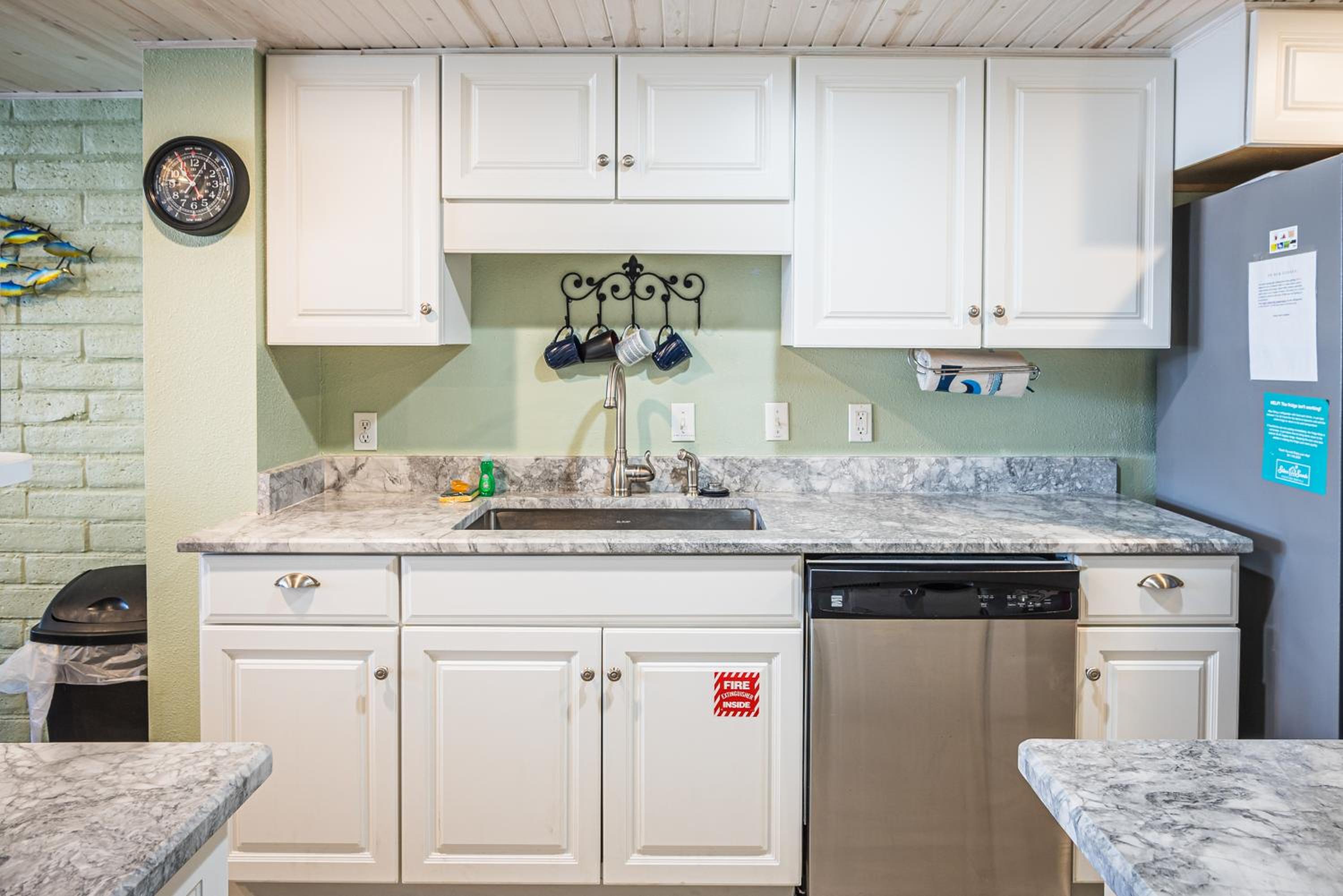 Pearl Marlin view 5