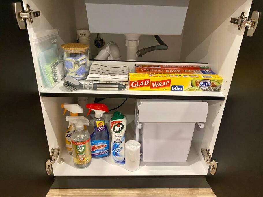 Central Canberra City apartment with study and full amenities including parking