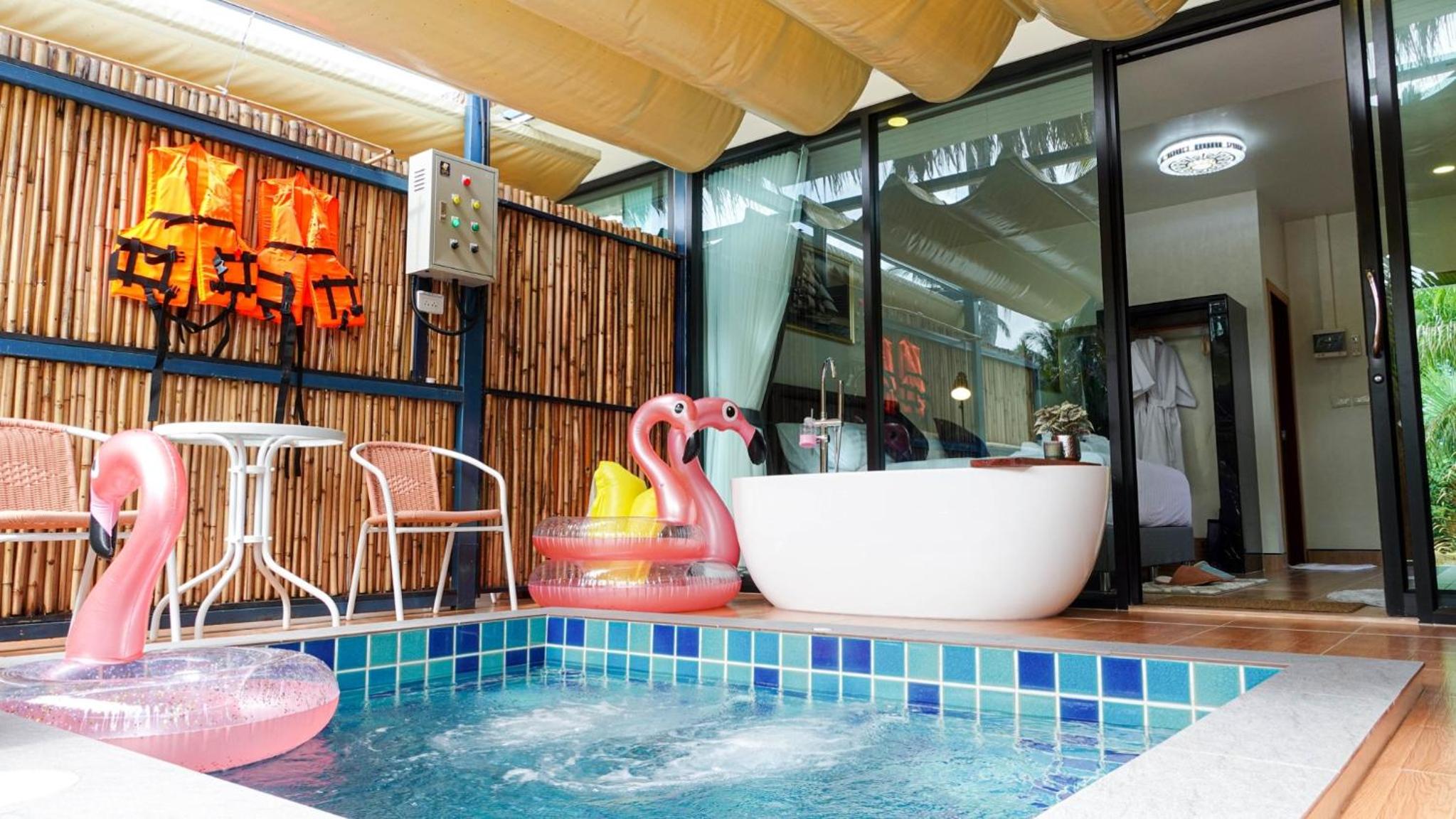 Phetpra Pool Villa view 2
