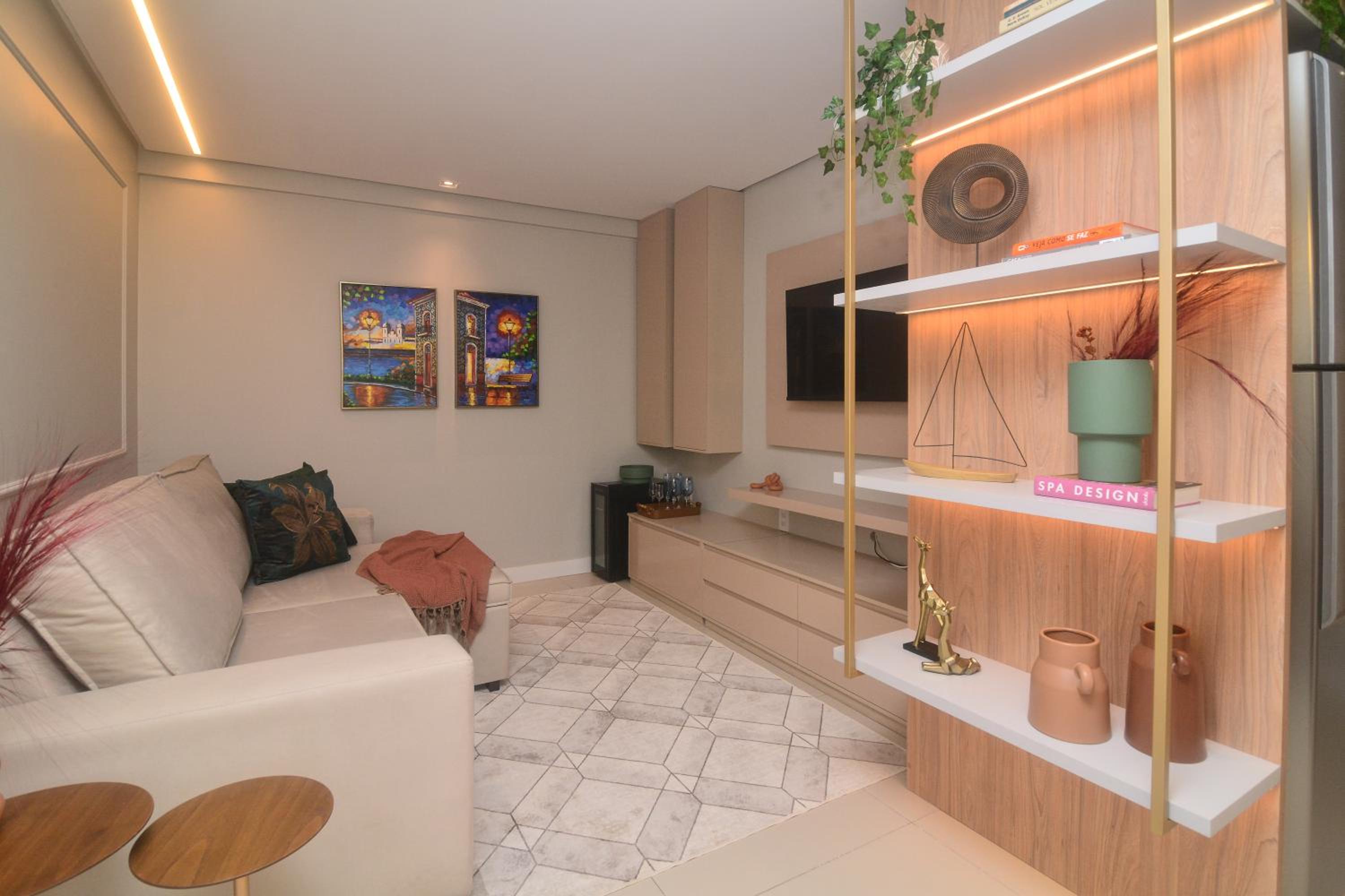 Apto. dois quartos extremamente luxuoso e na praia