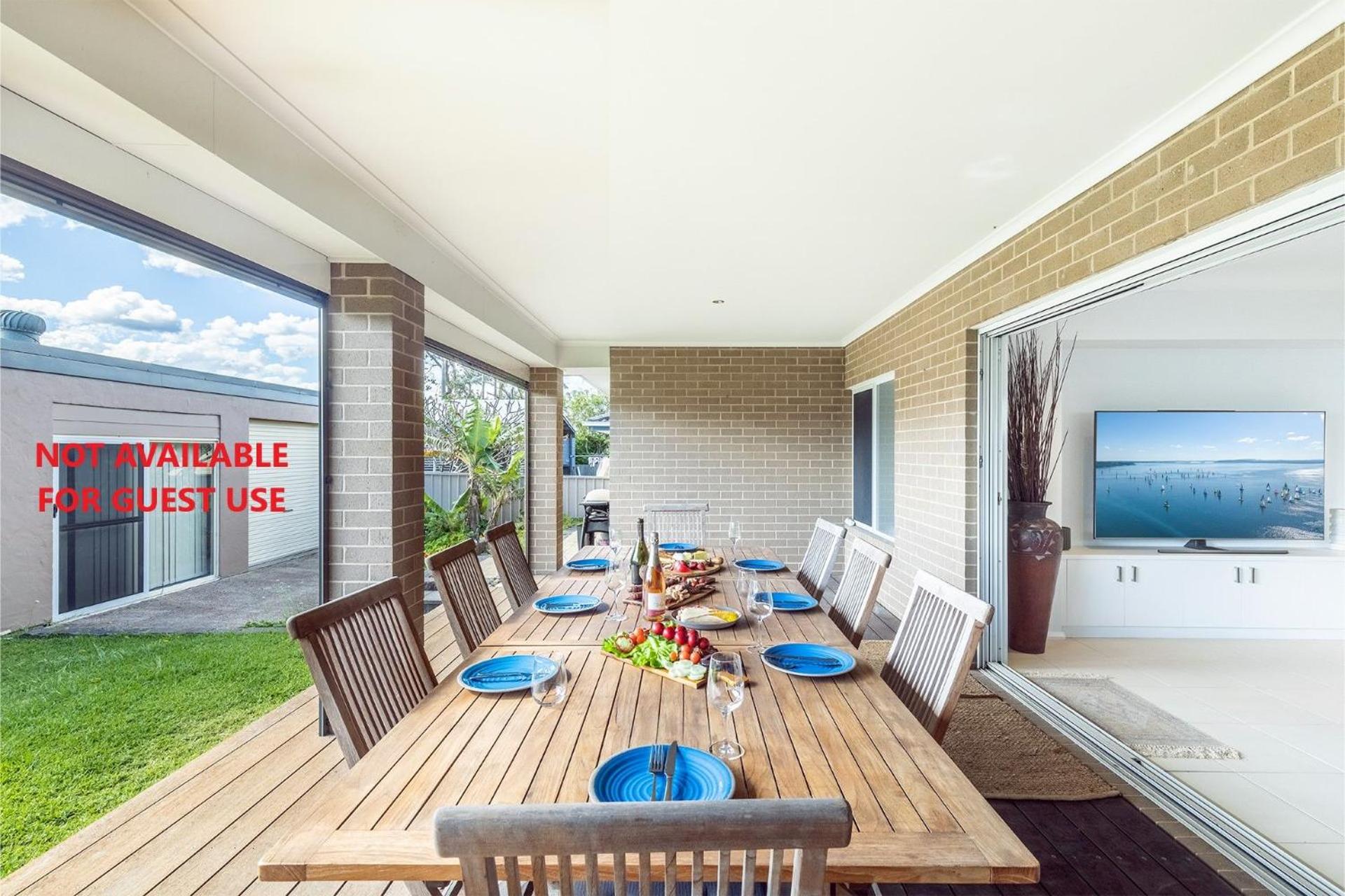 13 Morna Point Rd pet friendly boat parking house on one level