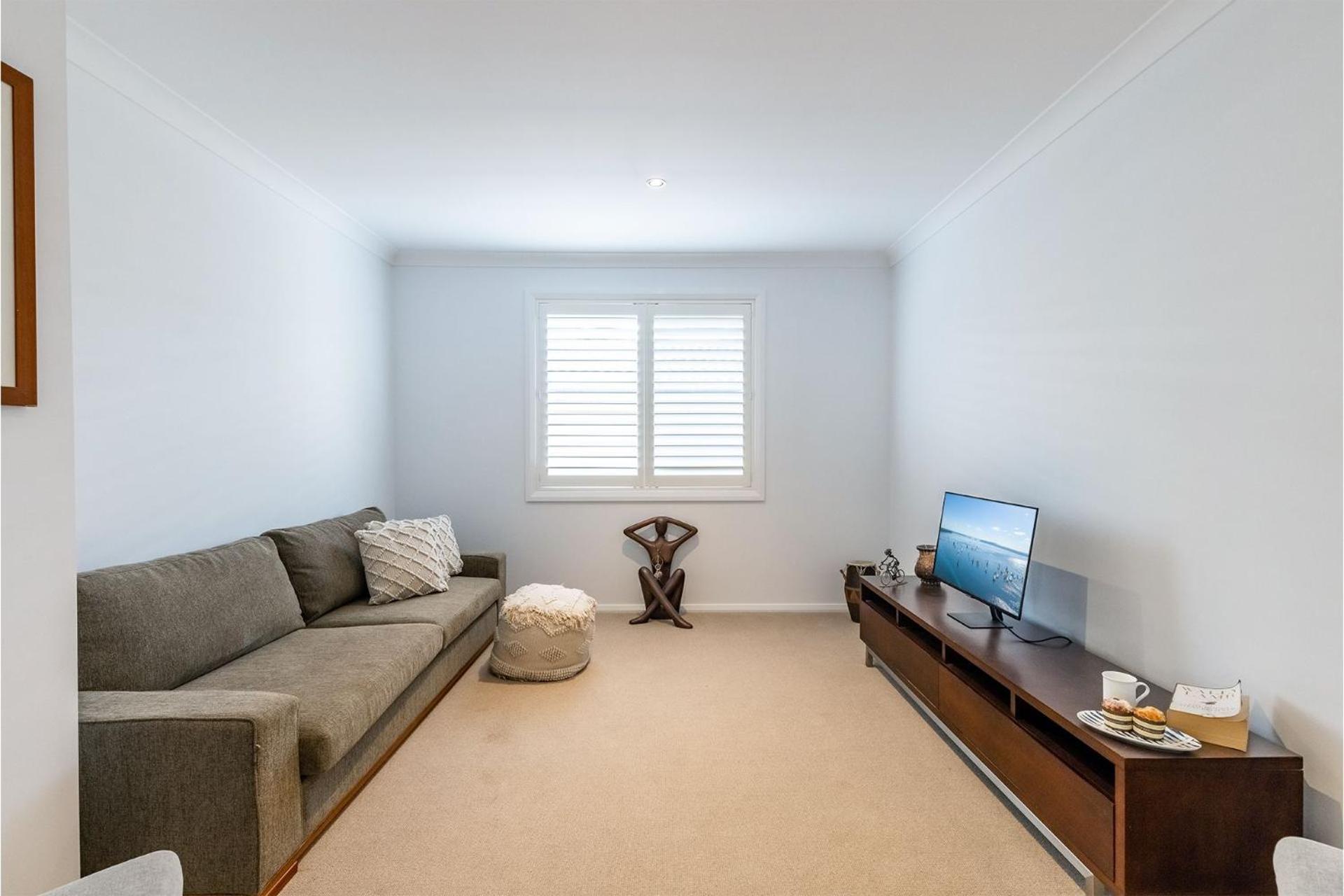 13 Morna Point Rd pet friendly boat parking house on one level