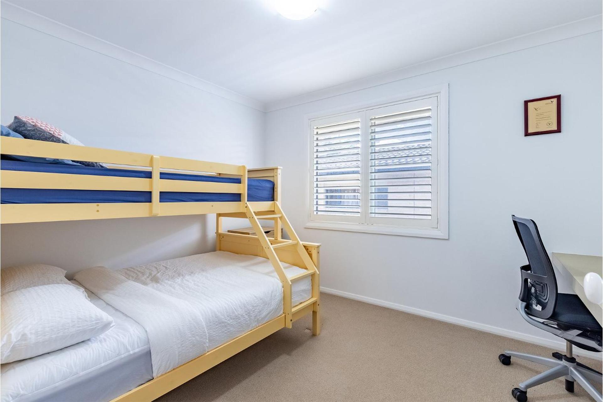 13 Morna Point Rd pet friendly boat parking house on one level