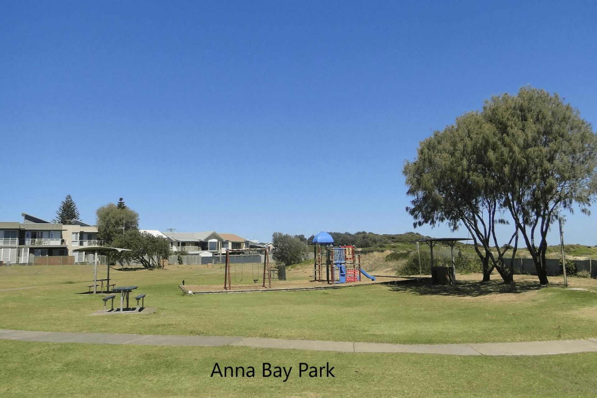 13 Morna Point Rd pet friendly boat parking house on one level