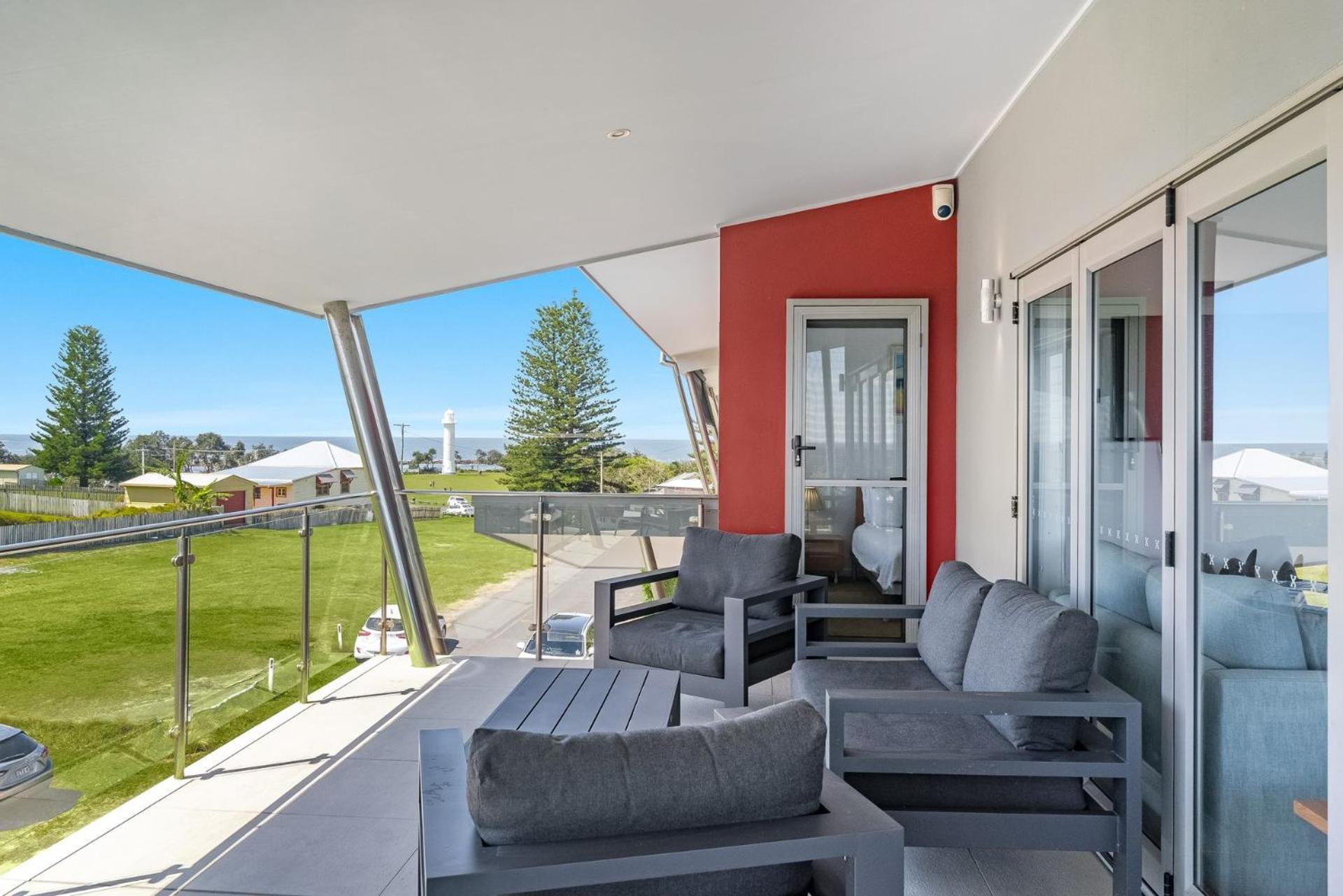 Pilotage 4 - Luxury Oceanview Penthouse - Holiday Yamba