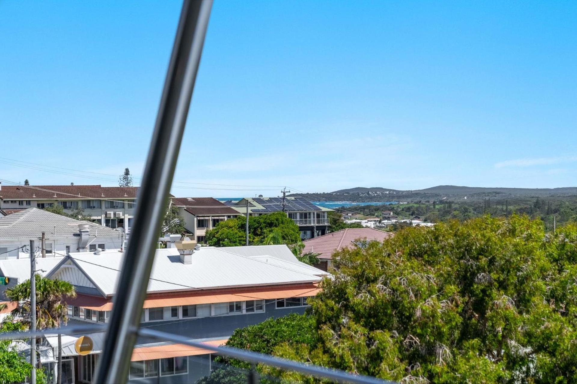 Pilotage 4 - Luxury Oceanview Penthouse - Holiday Yamba