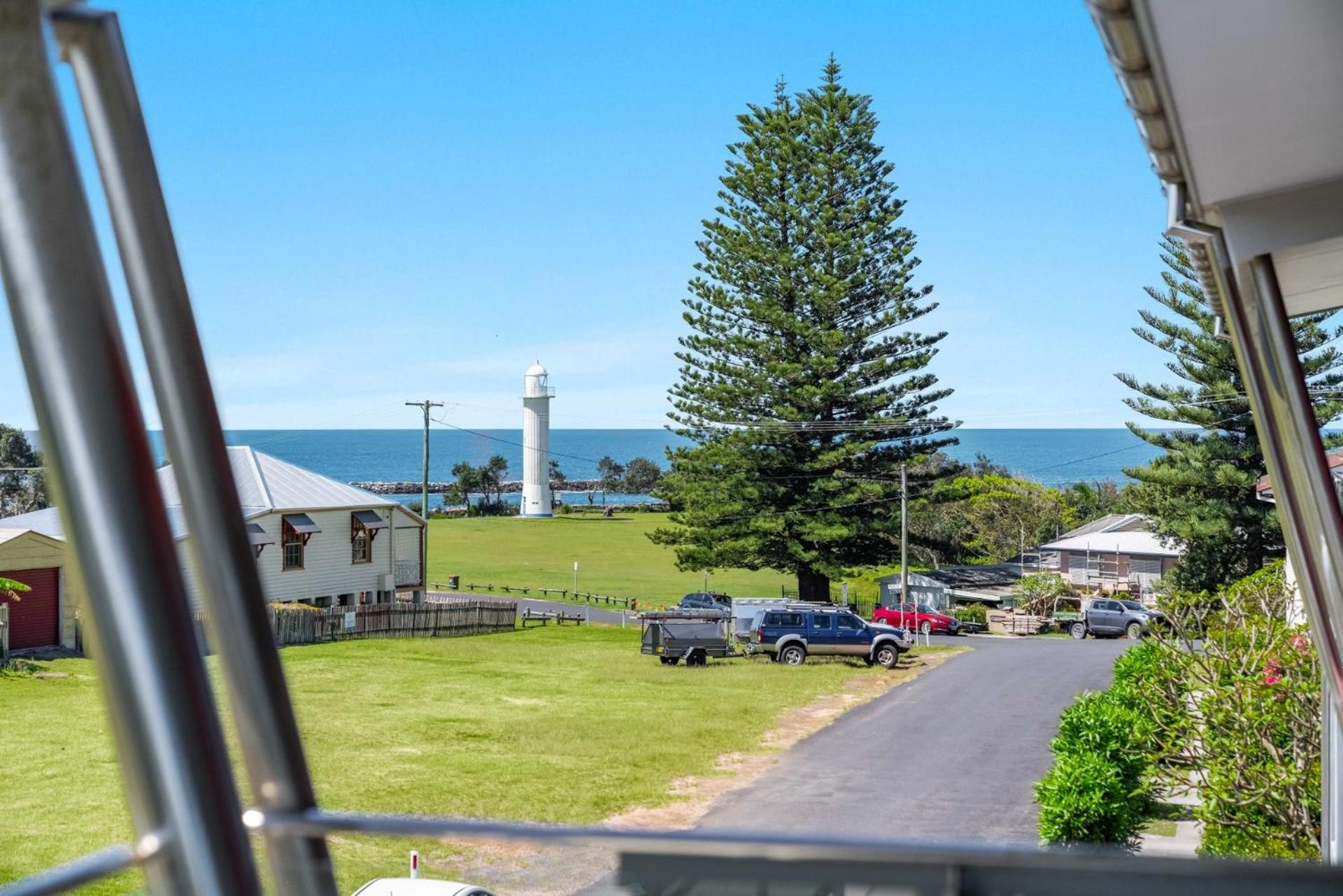 Pilotage 4 - Luxury Oceanview Penthouse - Holiday Yamba