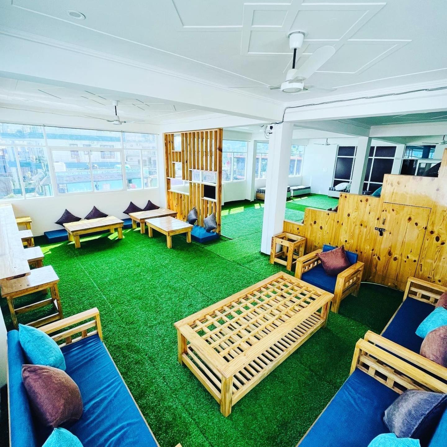lounge