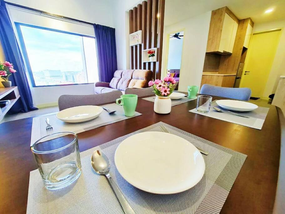 ElegantCozyOneBedroomSuite#NETFLIX#FreeParking#PrivateBathtub#Sea&CityViews#InfinityPool#ImperioResidence#LuxuryCondo