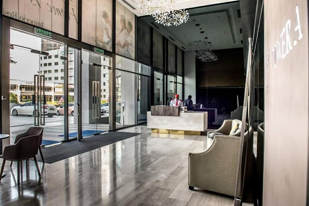 ElegantCozyOneBedroomSuite#NETFLIX#FreeParking#PrivateBathtub#Sea&CityViews#InfinityPool#ImperioResidence#LuxuryCondo