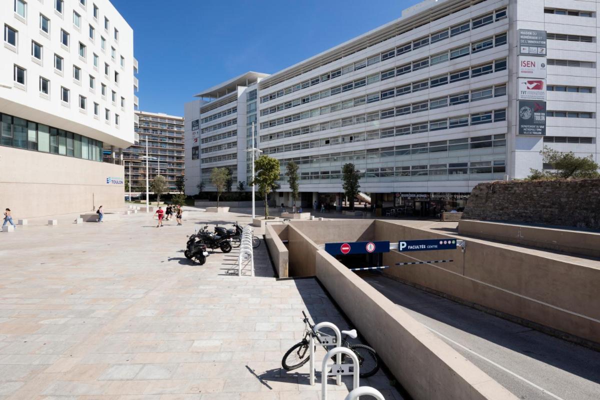 Toulon Vacations - Garden  City Toulon - Property Image 15