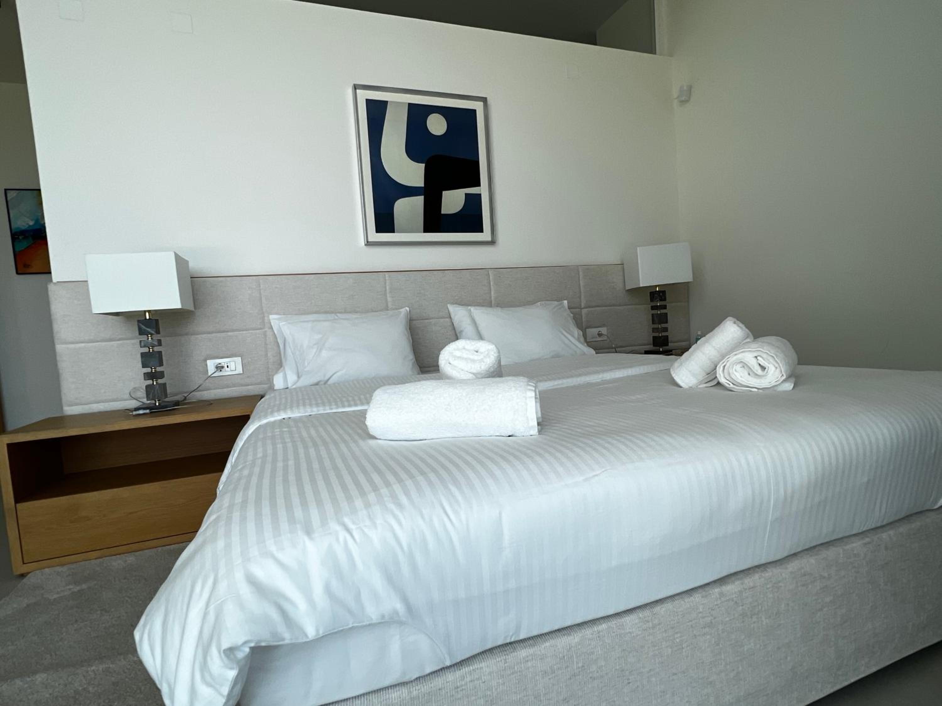 Ellas Residence fantastic pool heated photo 3