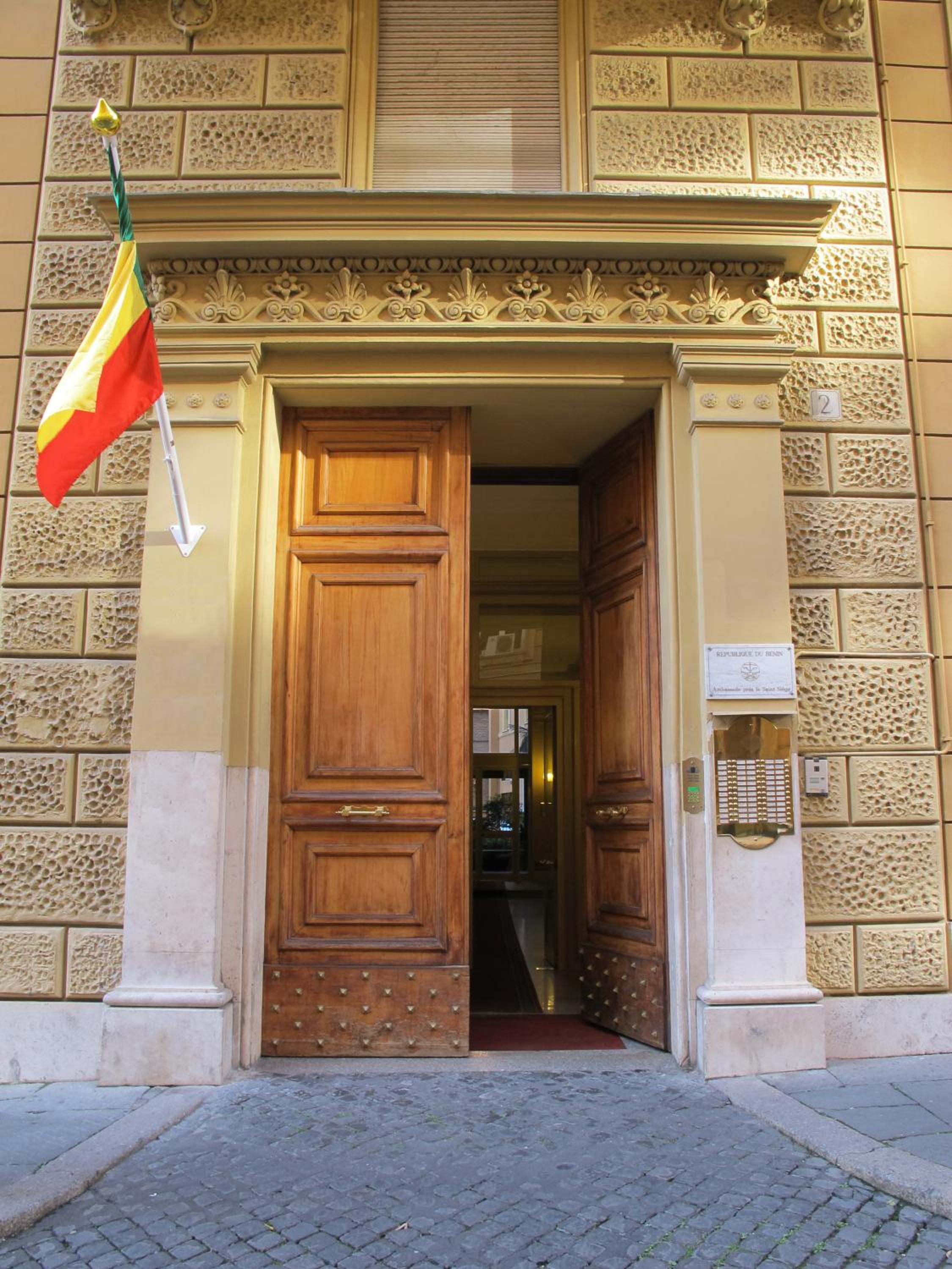 Hotel Blue Inn Luxury Suites