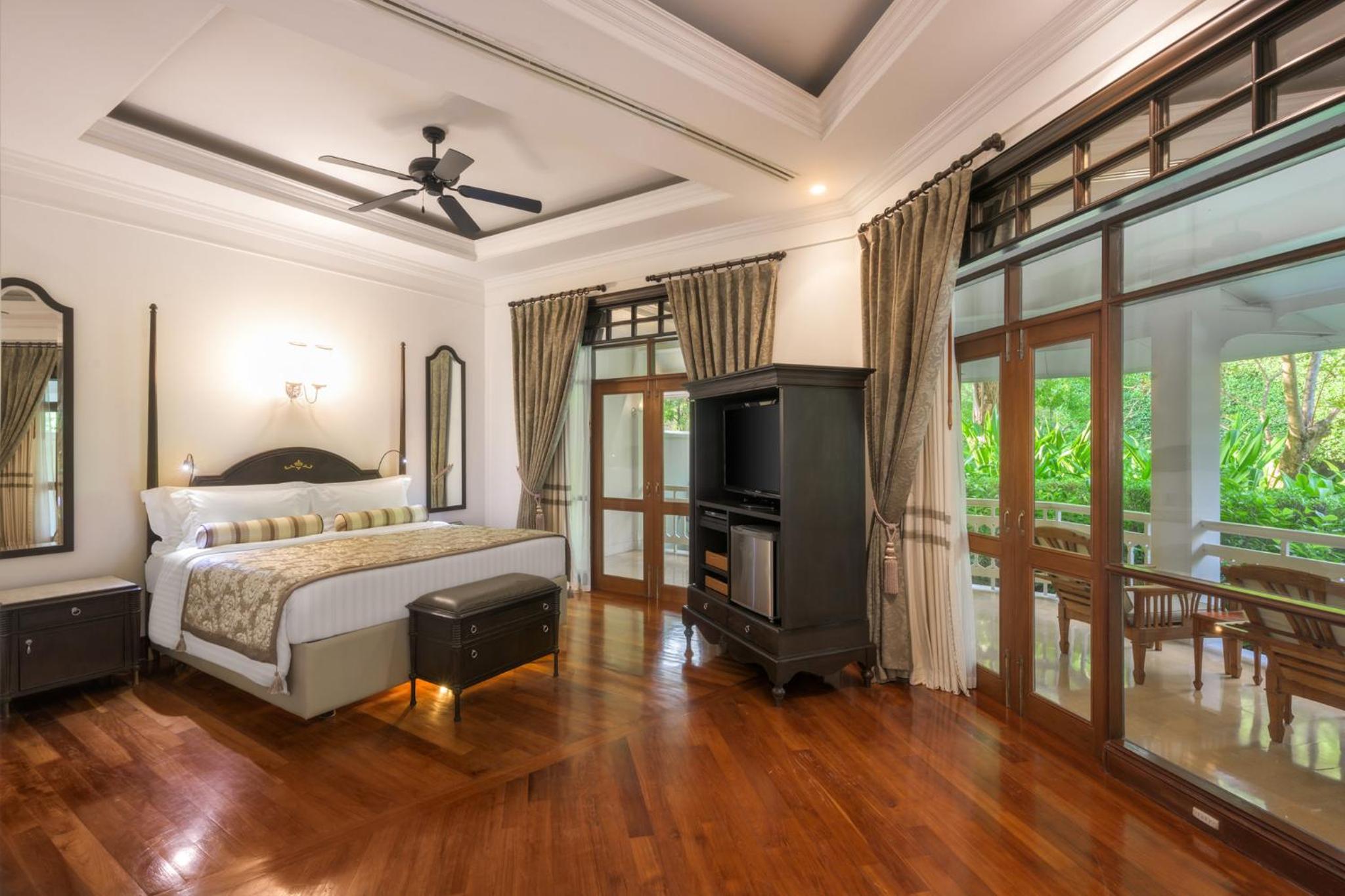 Centara Grand Beach Resort Hua Hin