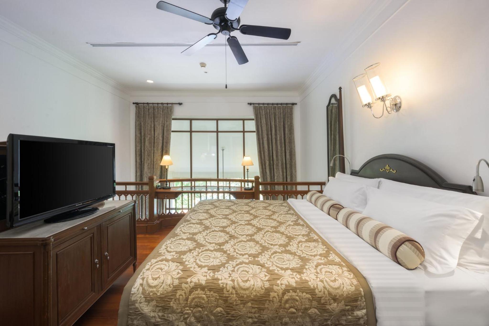 Centara Grand Beach Resort Hua Hin