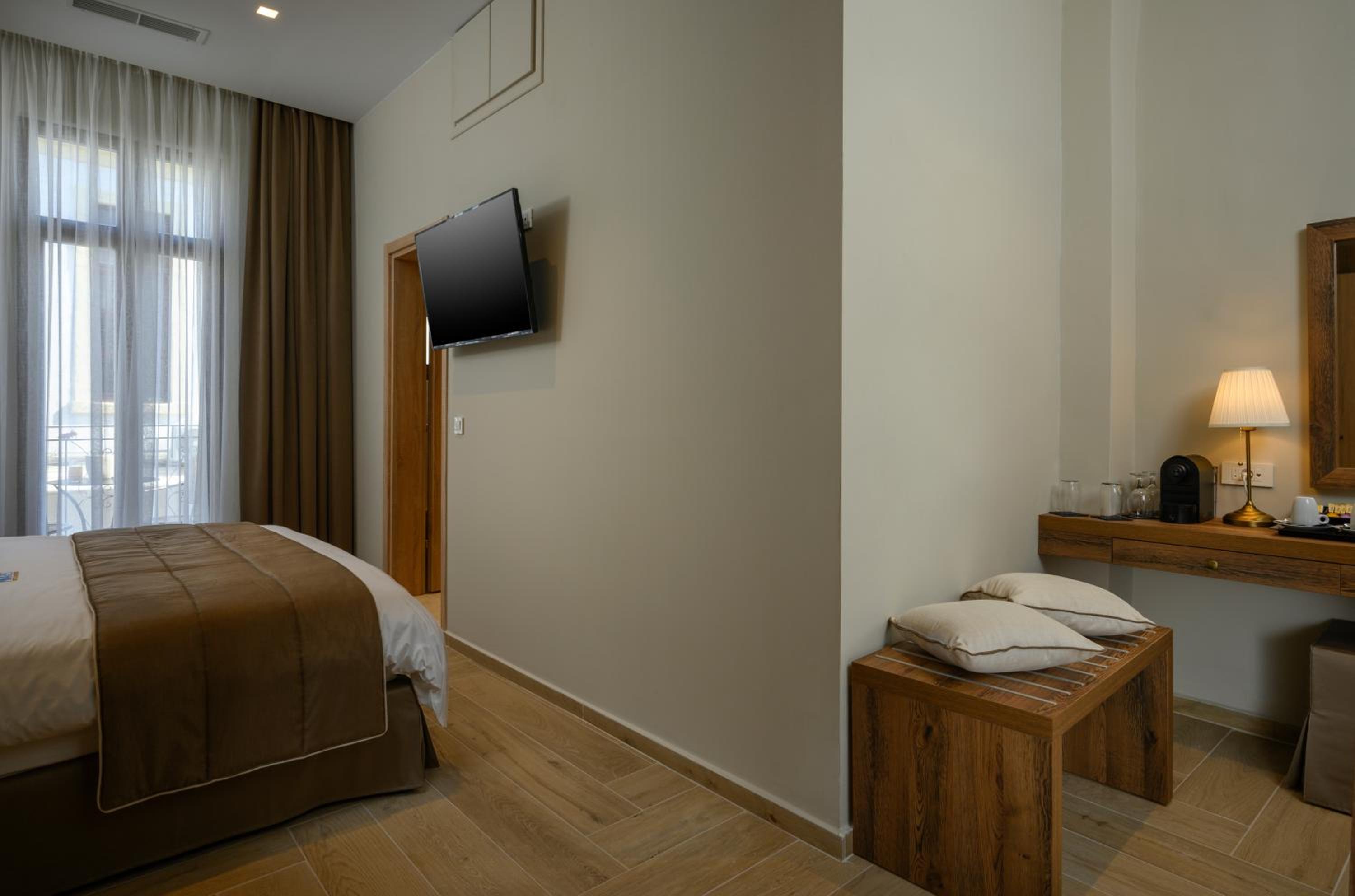 Minaret Suites and Apartments