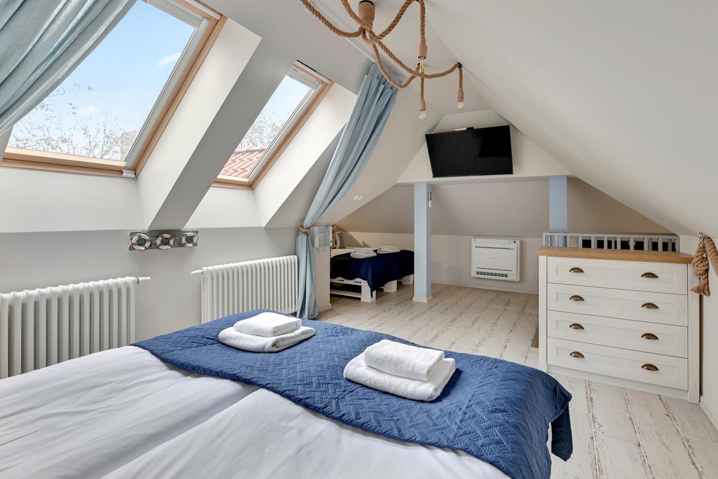 Sopot Beach & Park Penthouse by Downtown Apartments
