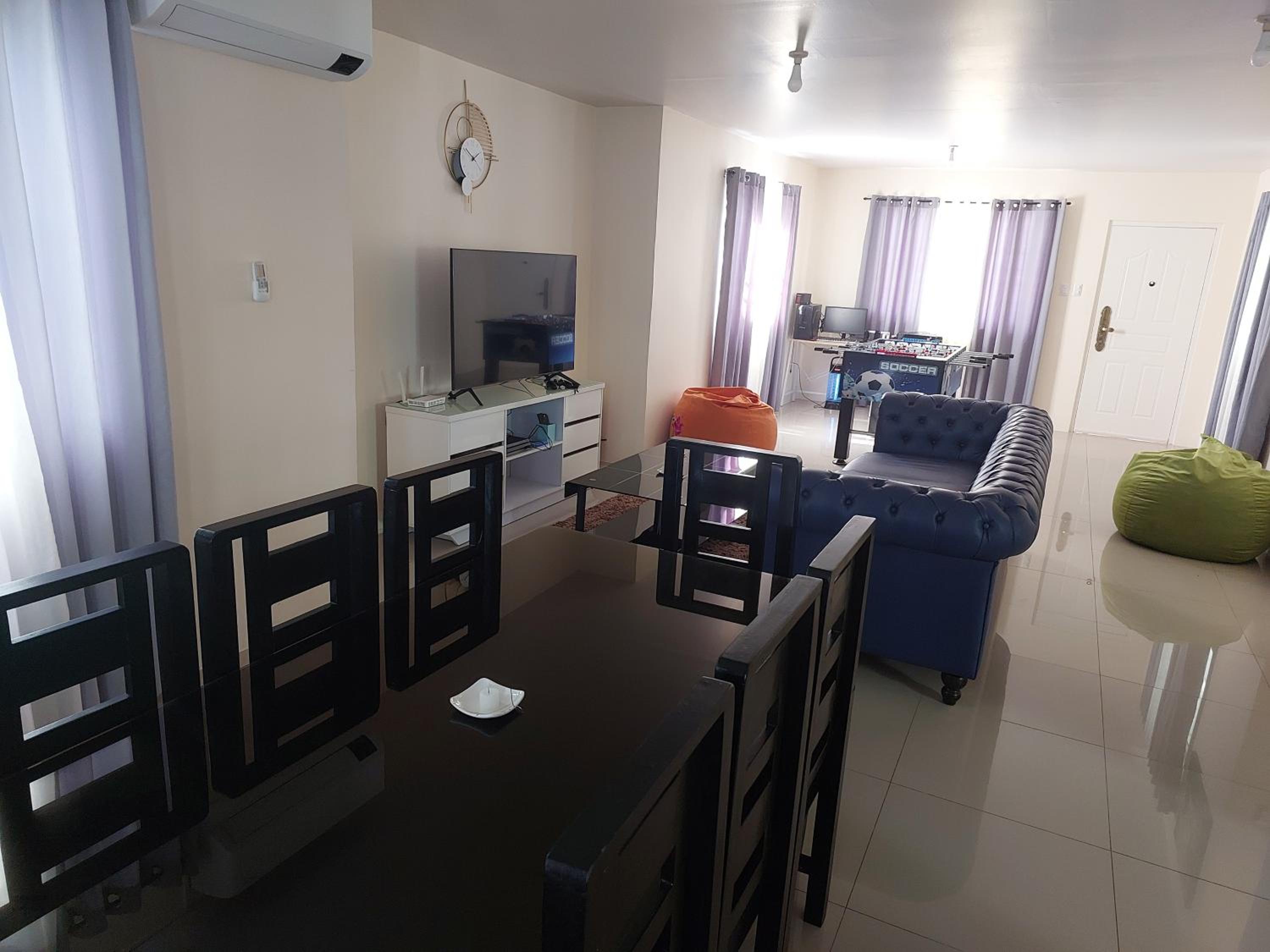 3 bed 3 bath Friendly, Friendship area, Fibre bdb view 4