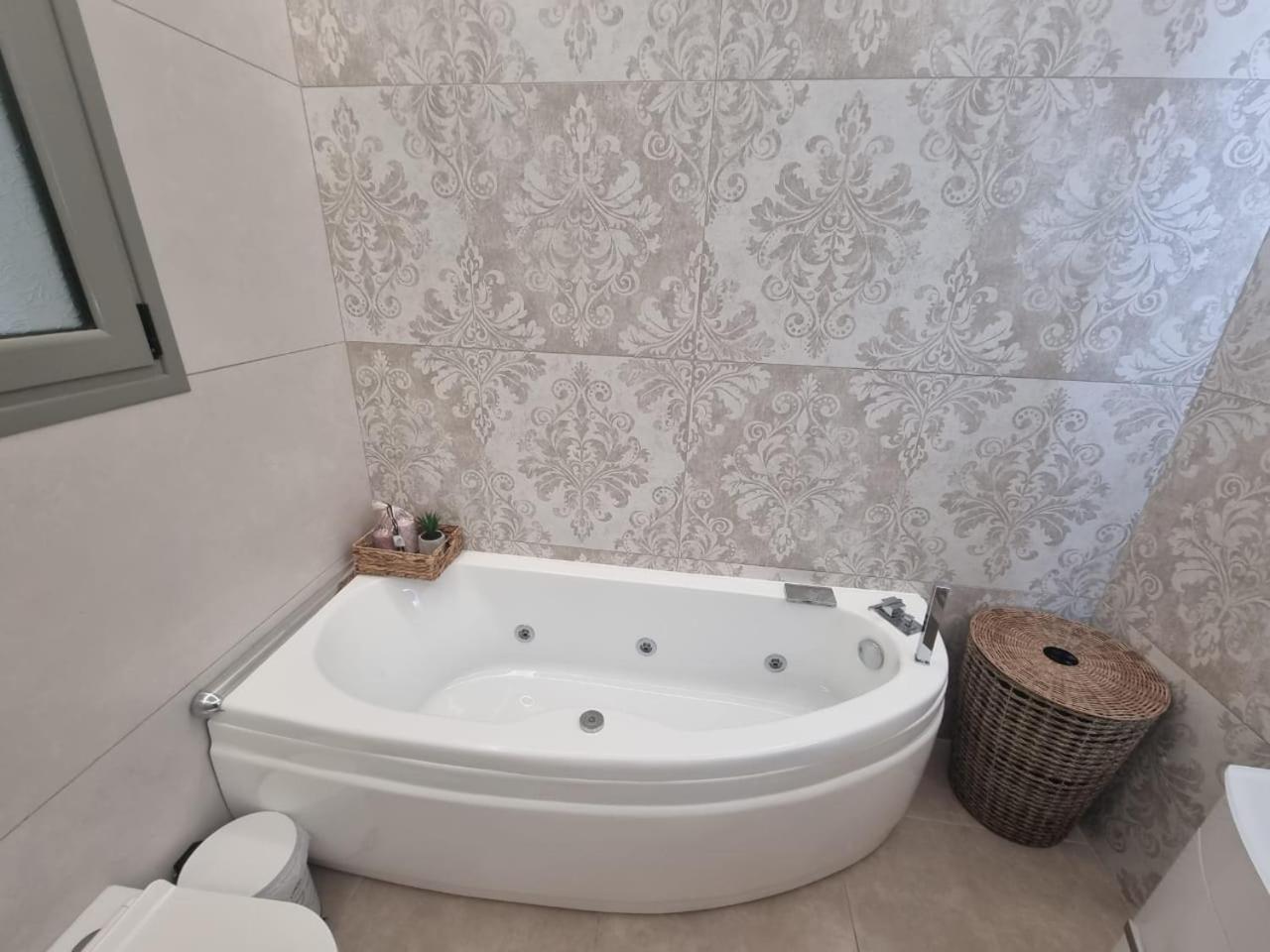 AGORA luxury MAISONETTE view 2