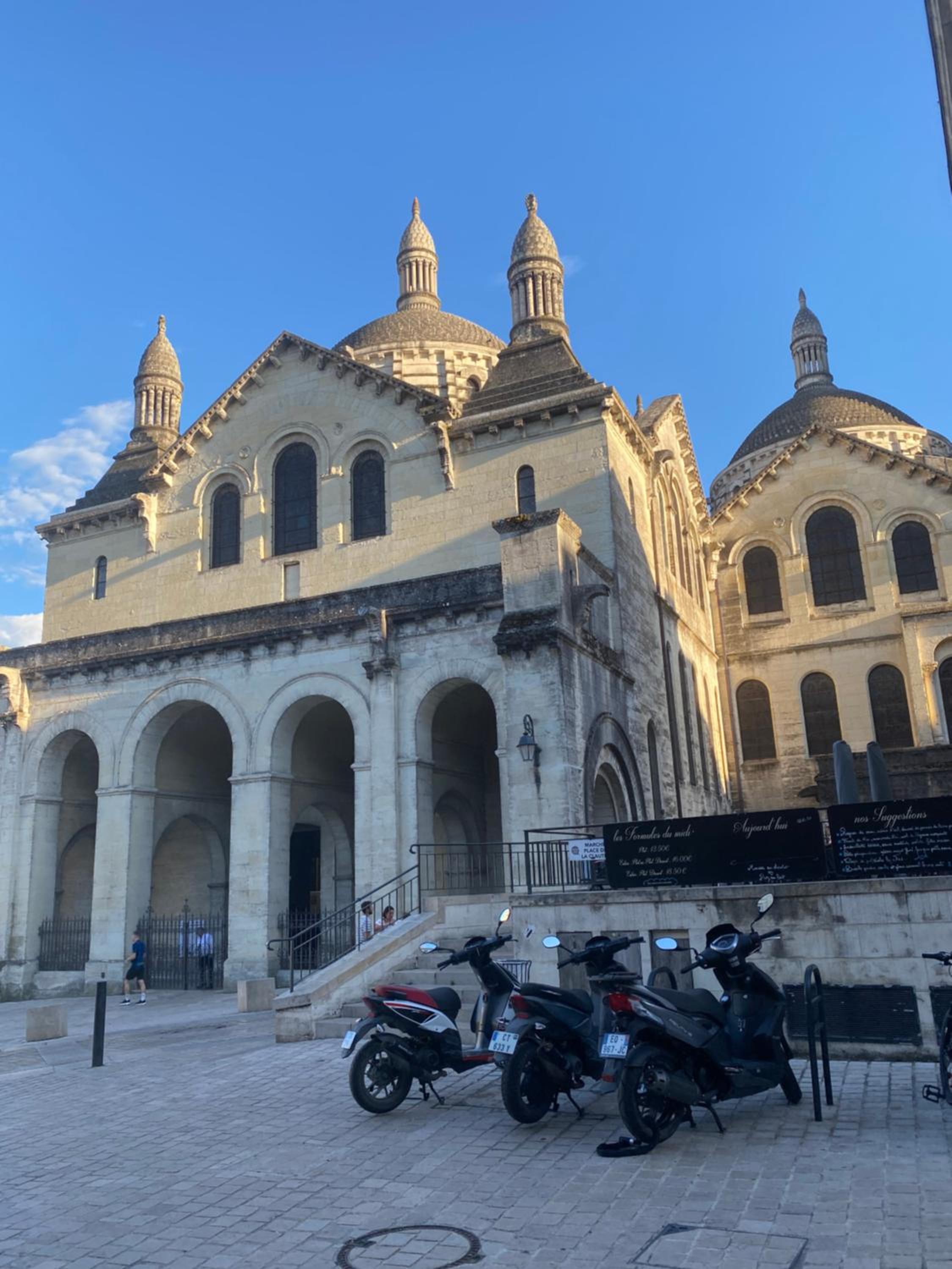Maison DE LUR