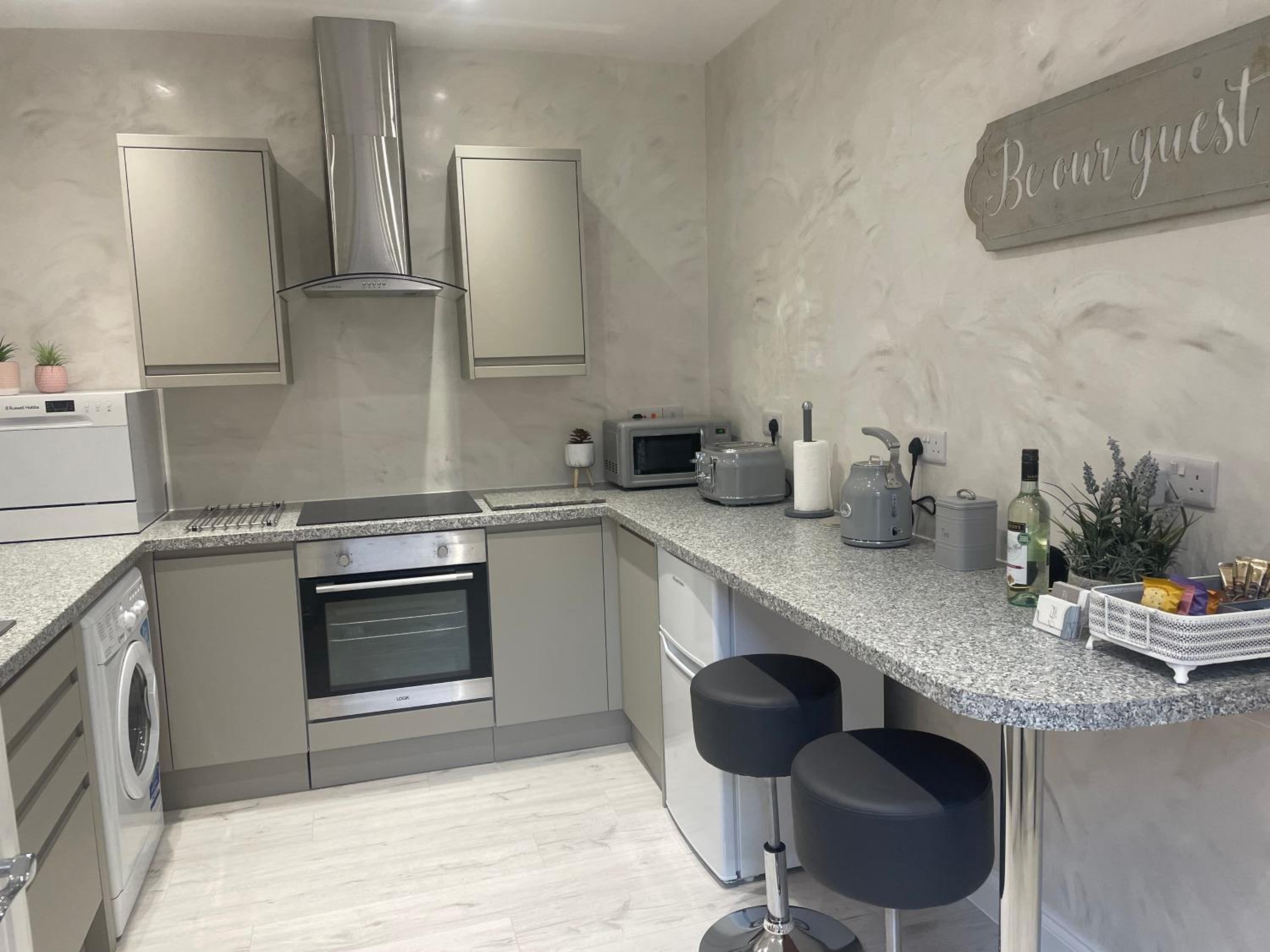 Courtyard Holiday Apartments