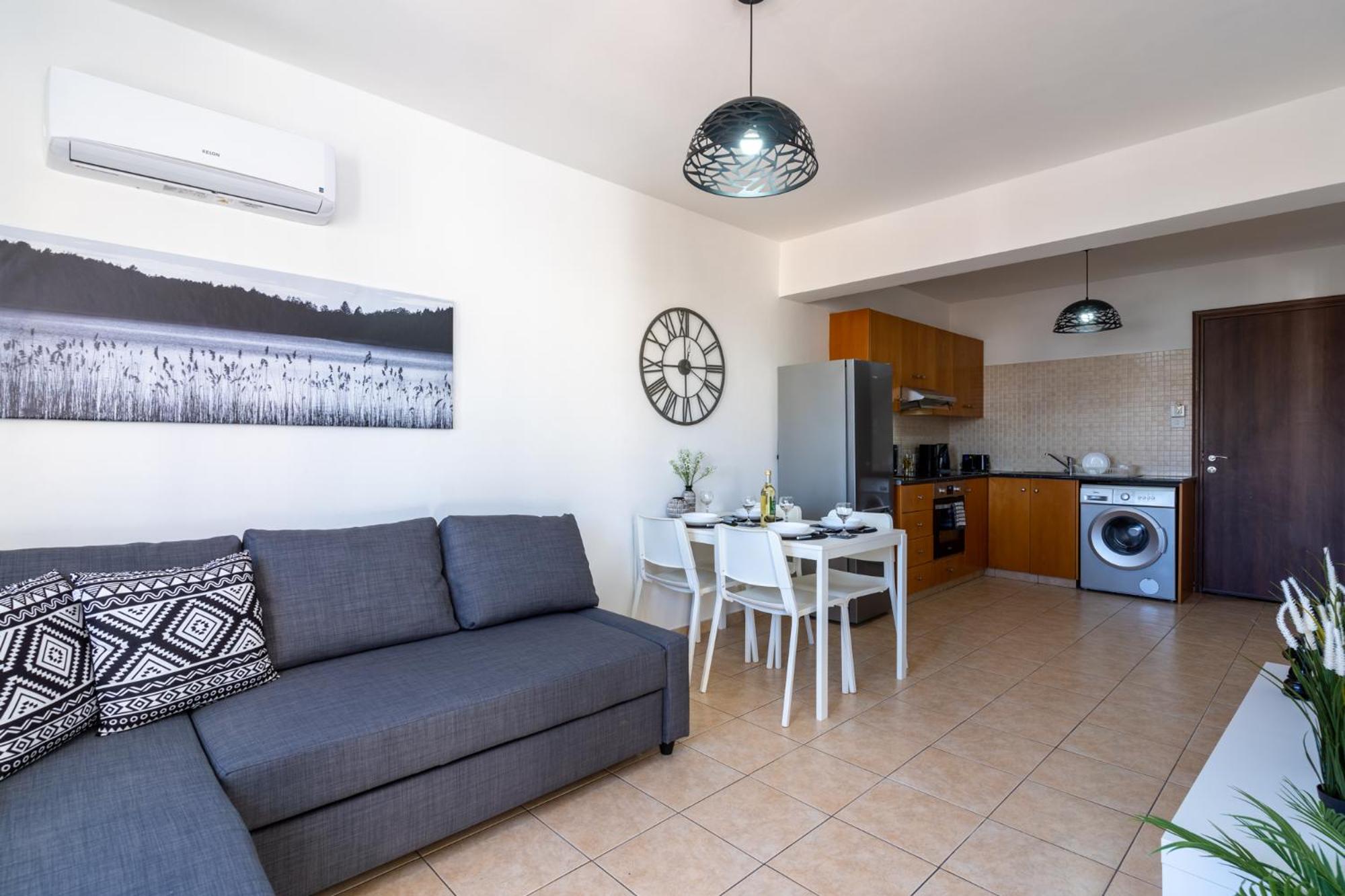 Polyn 1- Bedroom Apartment in Larnaca view 4