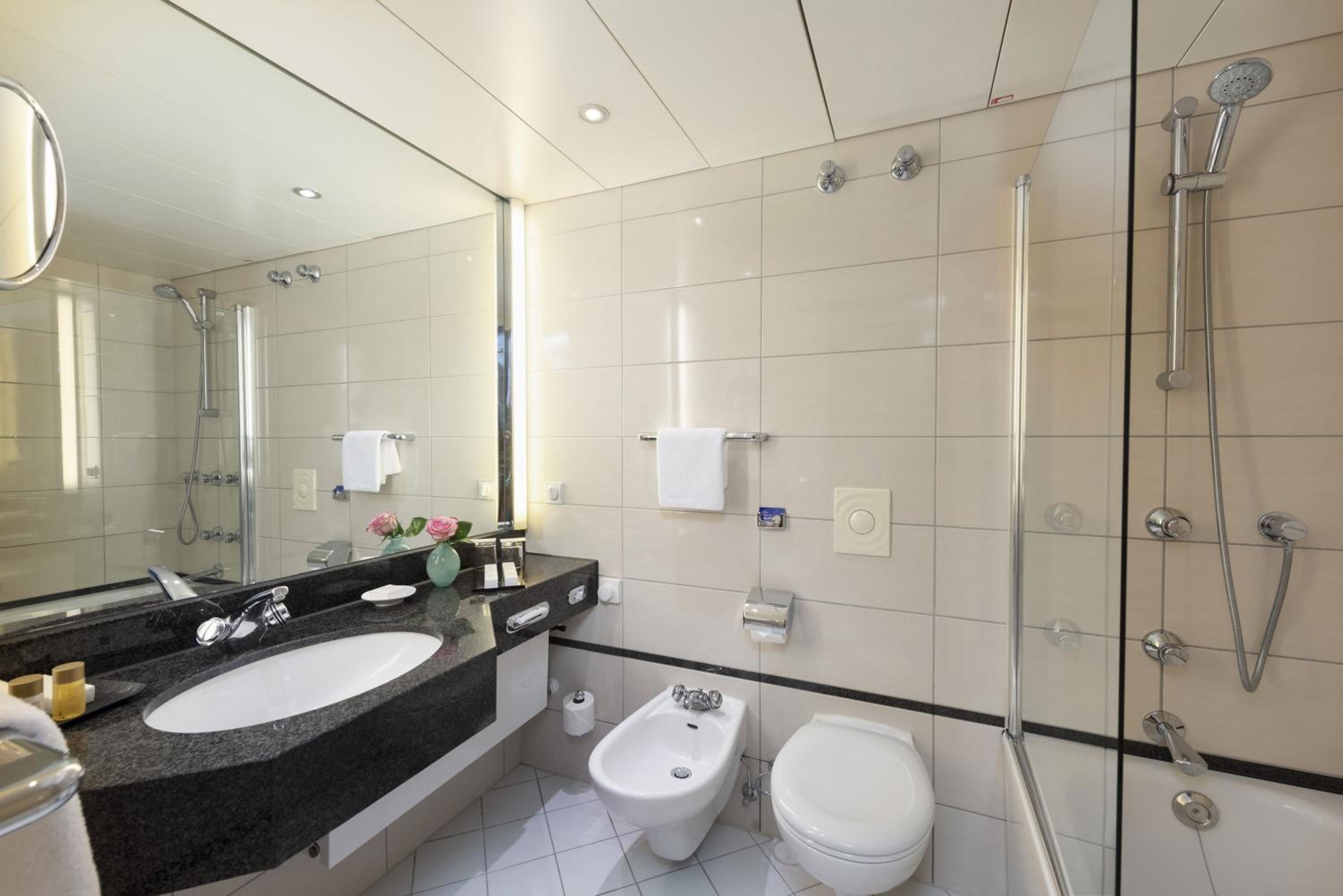 Maritim Hotel Frankfurt - Property Image 1