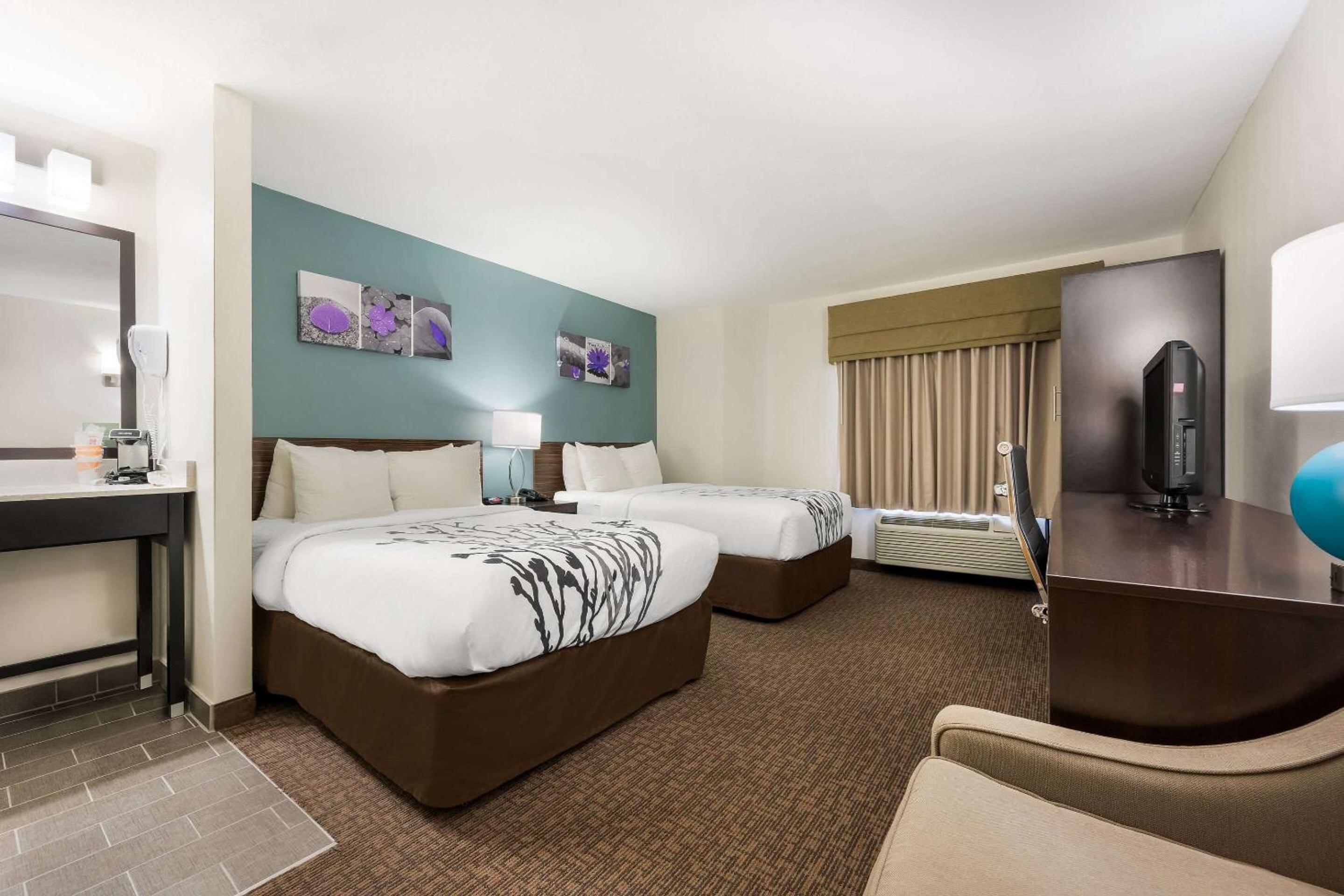 Cullman Vacations - Sleep Inn  Suites Cullman I-65 exit 310 - Property Image 1