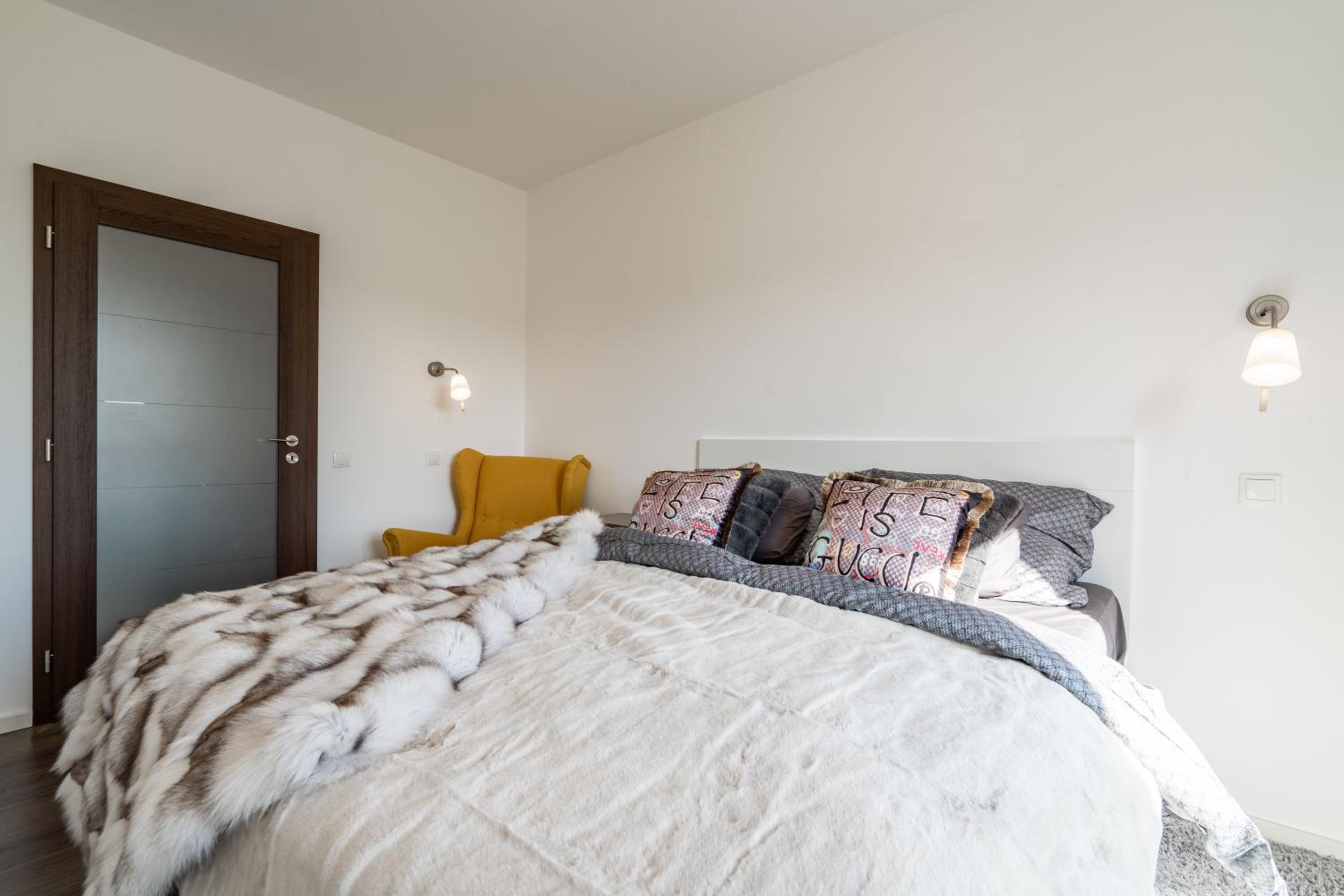 Cozy terraced house with infra sauna and parking