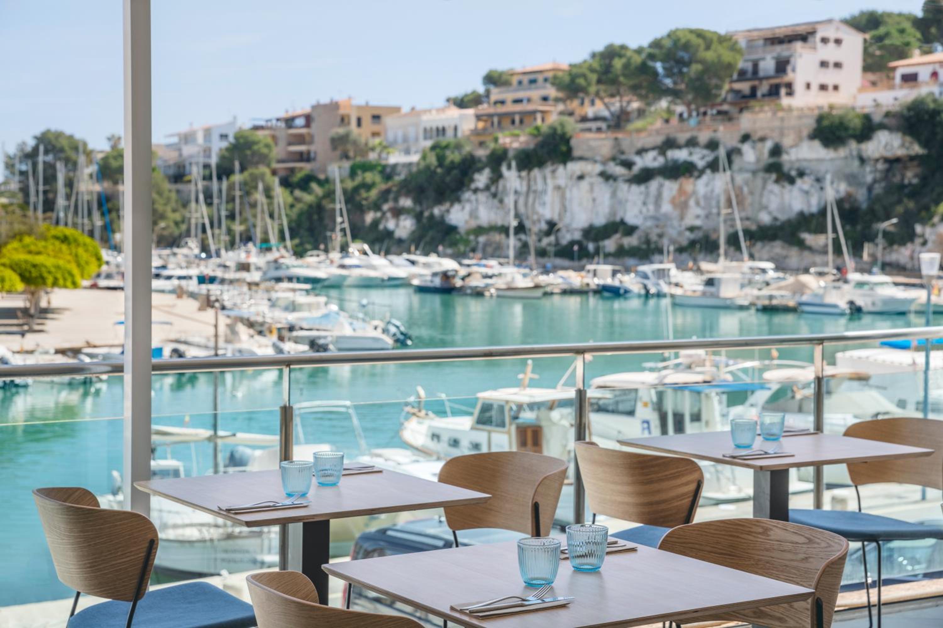 Porto Drach Aparthotel & Suites