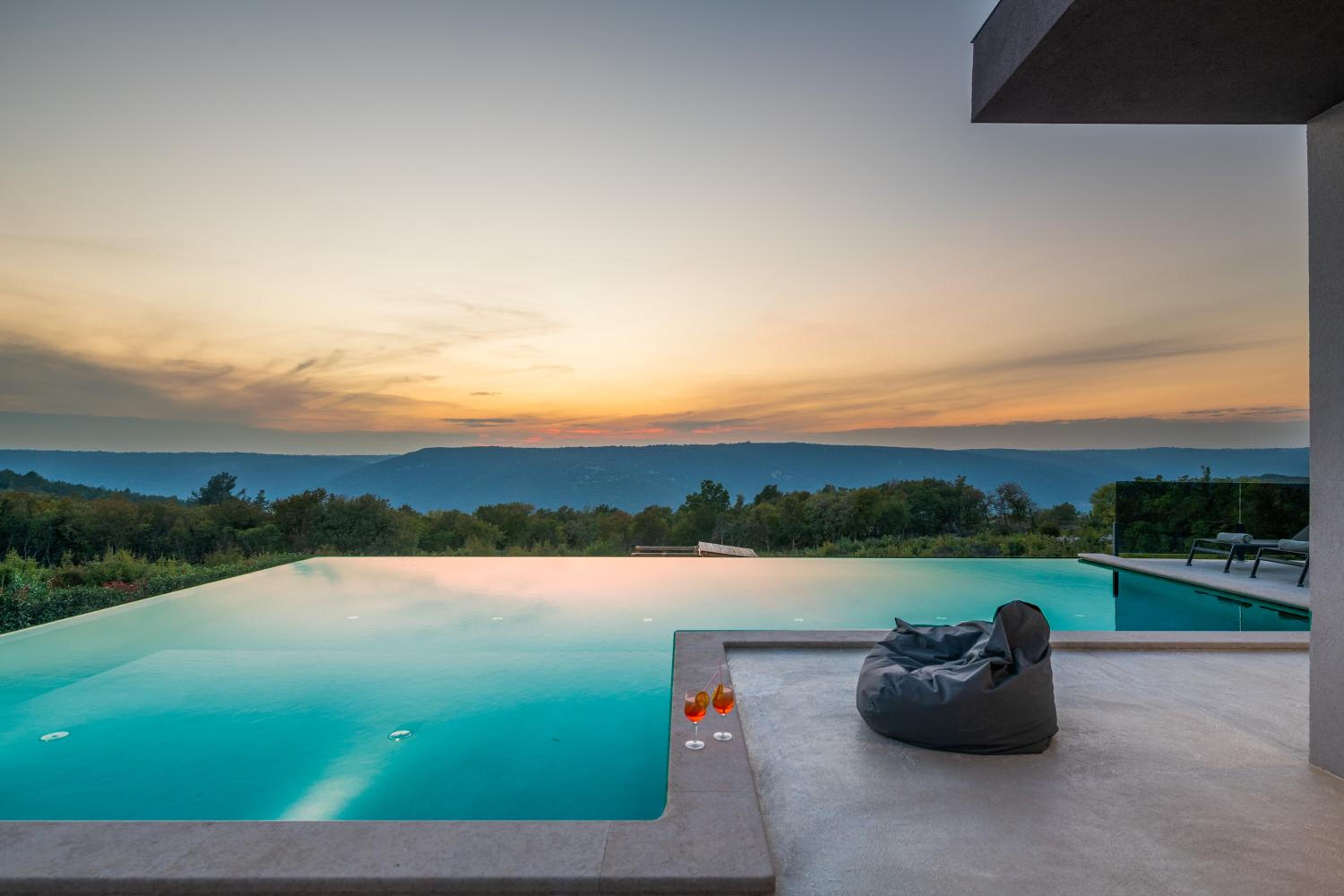 Villa Memory view 5
