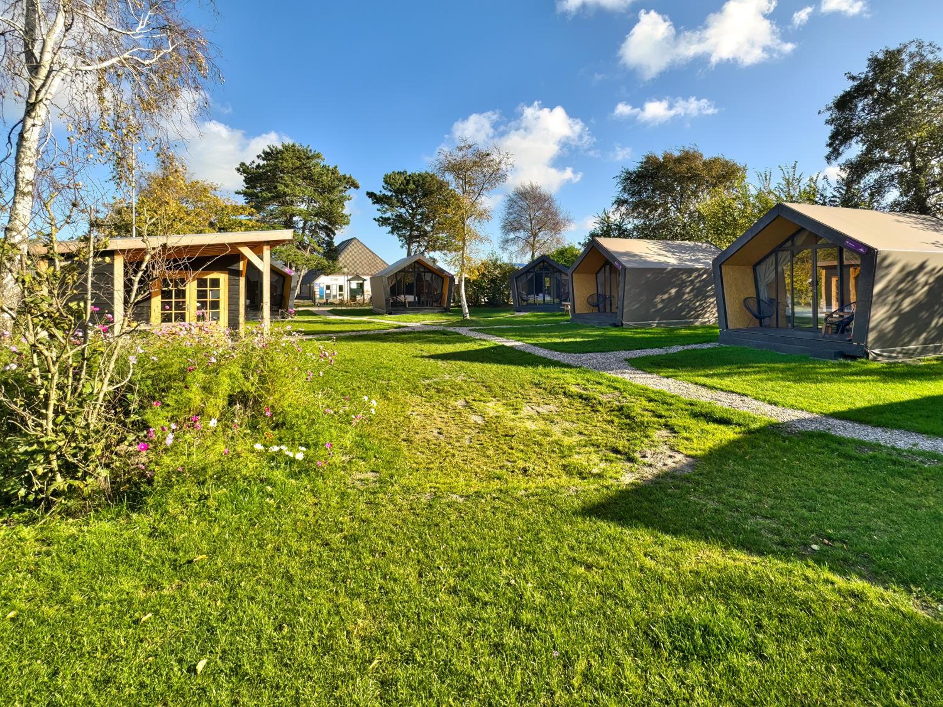 Tenthuisje in het groen, een suite met eigen badkamer view 2