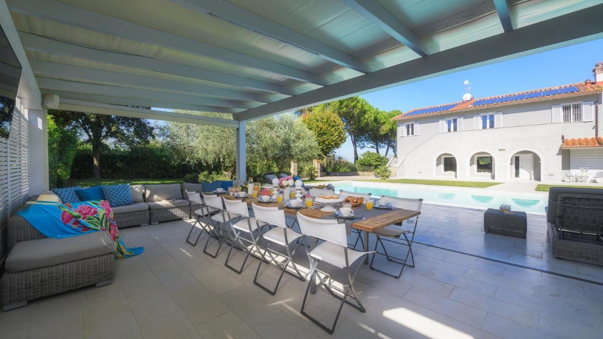 VILLA EDOARDO 9, Emma Villas view 4