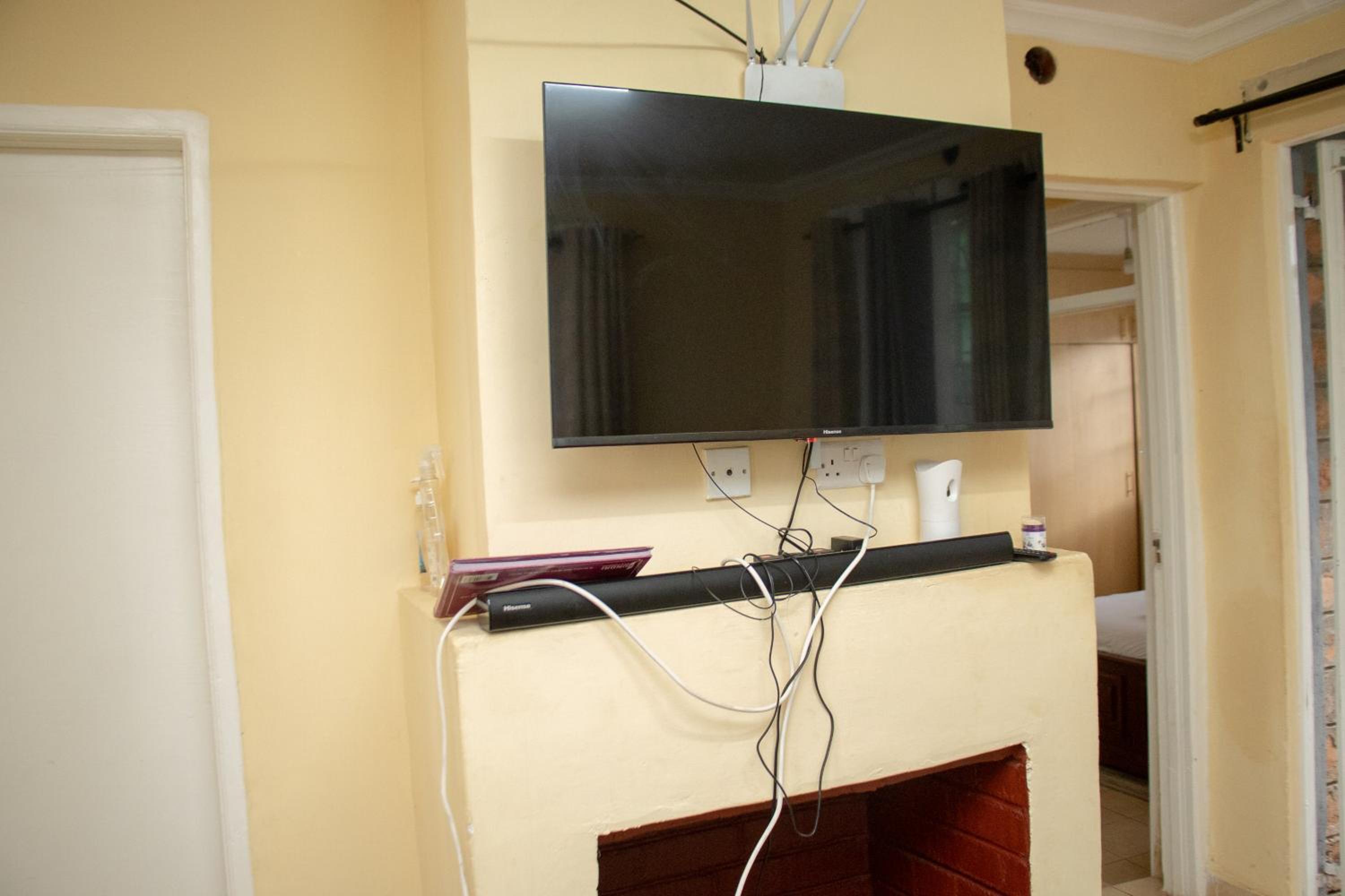 Zoe Homes 1br and 2br Cottage own compound -Kericho town near Green Square mall view 5