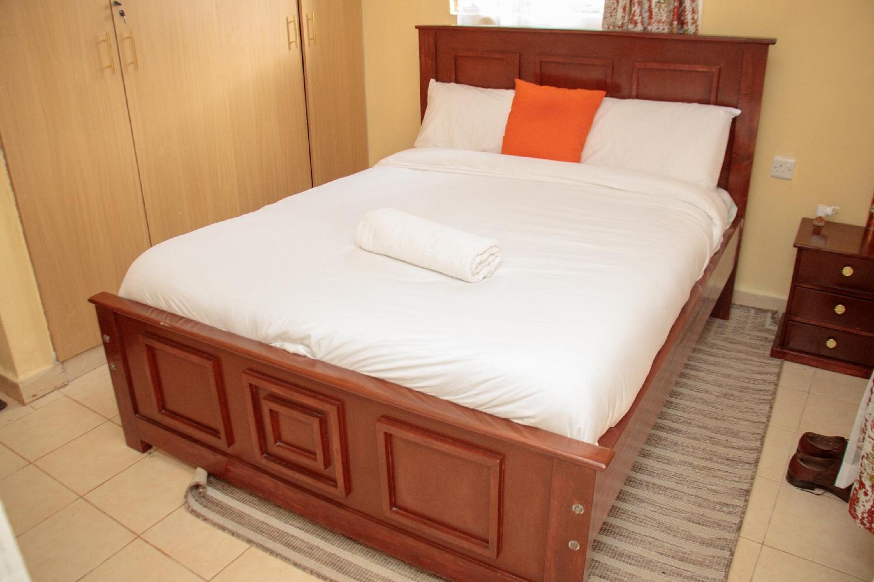 Zoe Homes 1br and 2br Cottage own compound -Kericho town near Green Square mall view 4