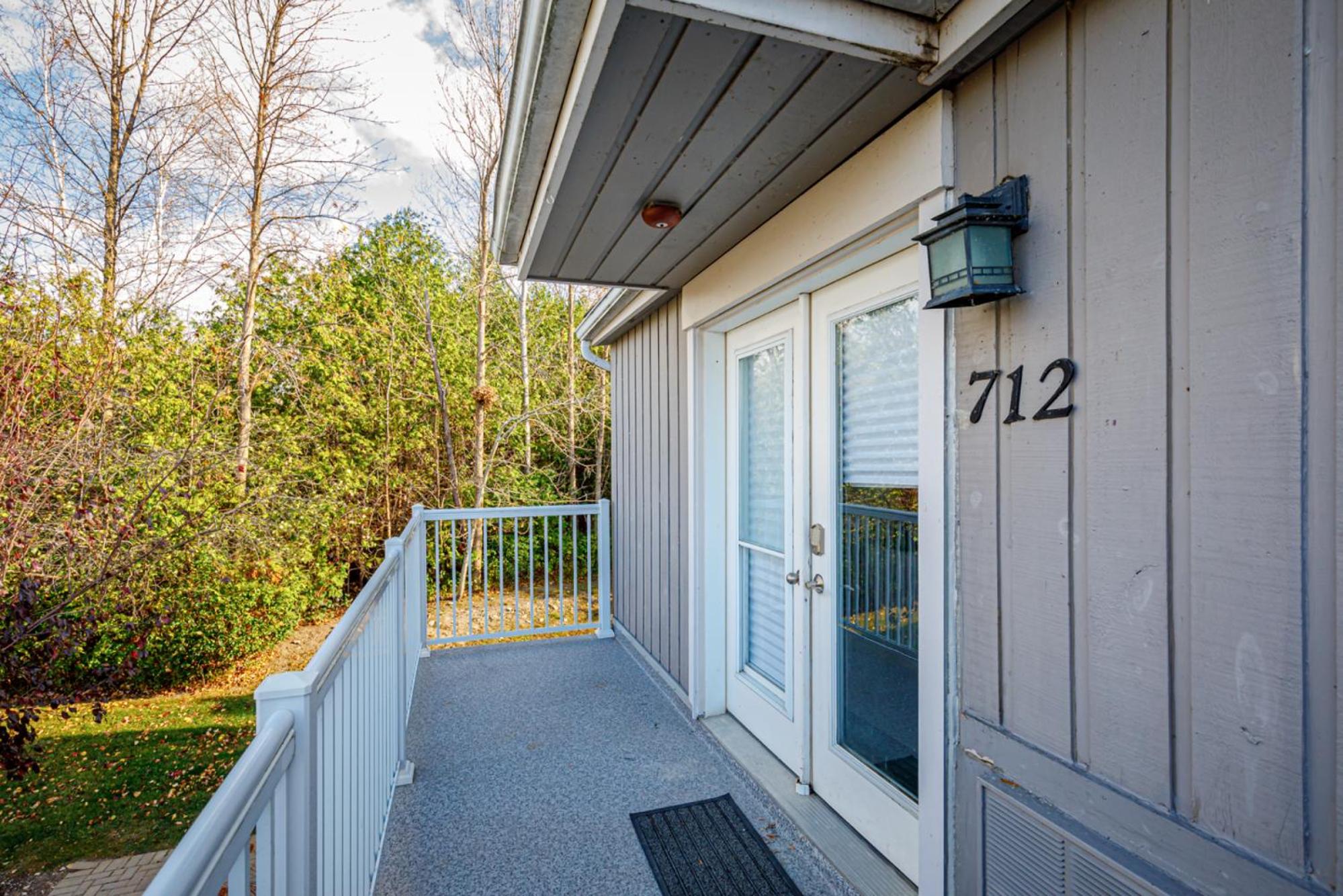 The Alpine - Central Collingwood Condo