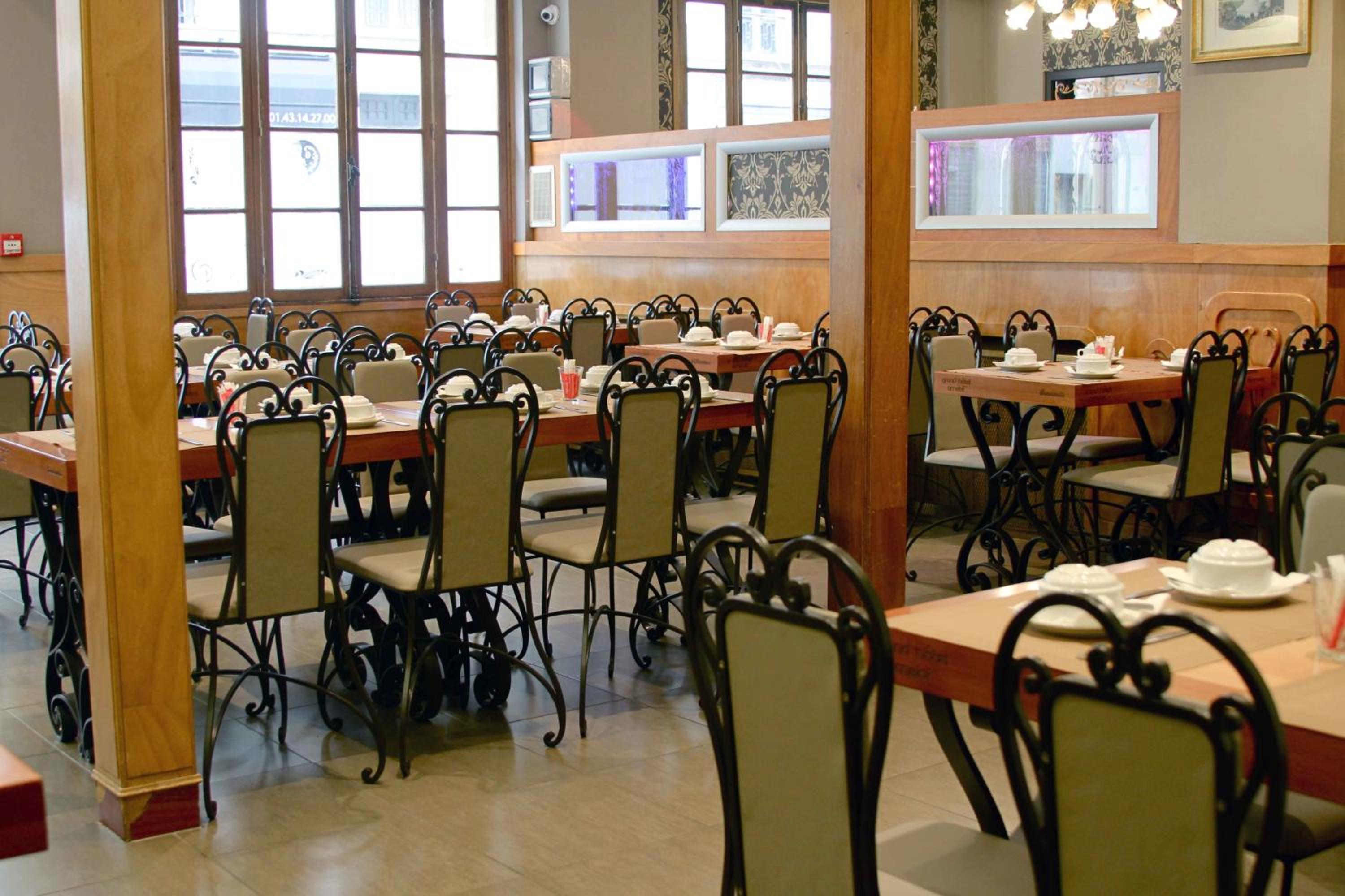 restaurant