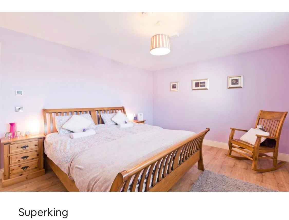 Modern Homestay 15 minutes to Dublin Airport view 2