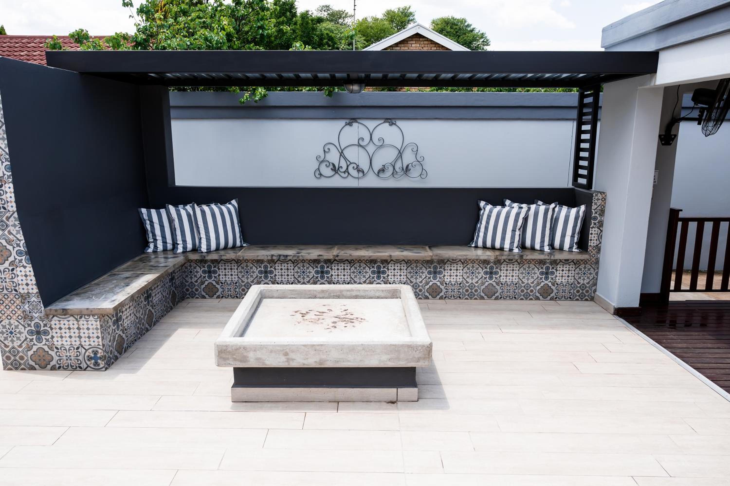 Villa Gracia Guesthouse
