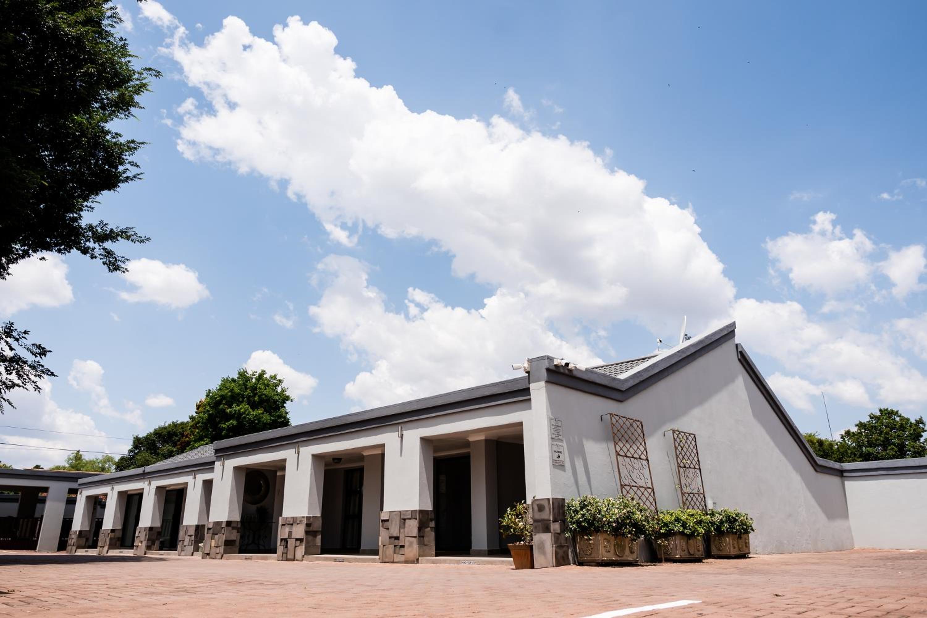 Villa Gracia Guesthouse