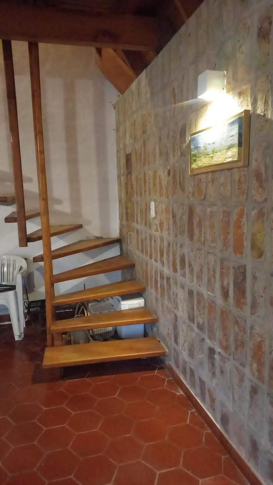 Casa Alpina espaciosa a 2 cuadras del centro de Villa Gesell y a 5 de la playa