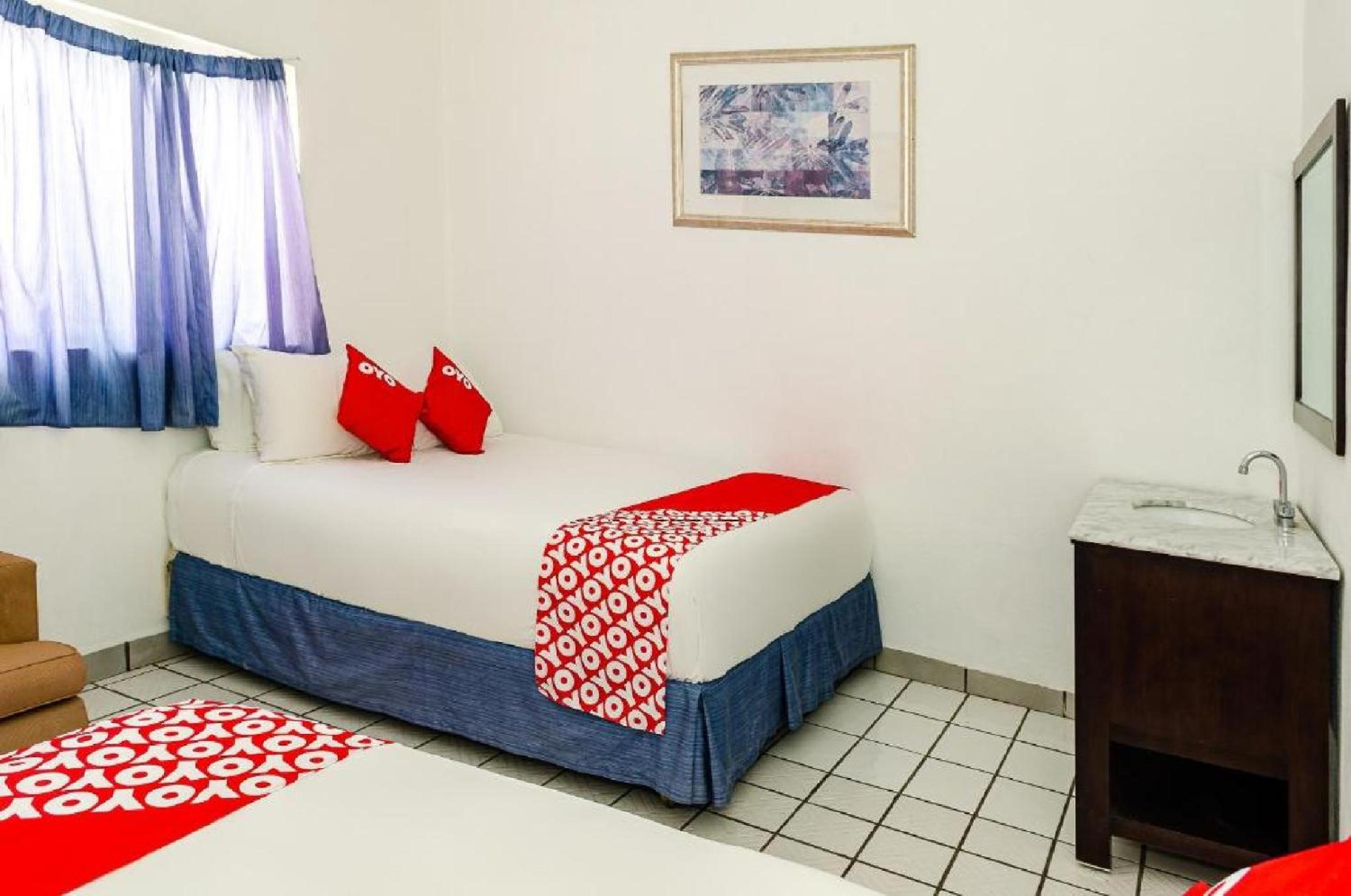 OYO Hotel Cabo Del Sur, Cabo San Lucas