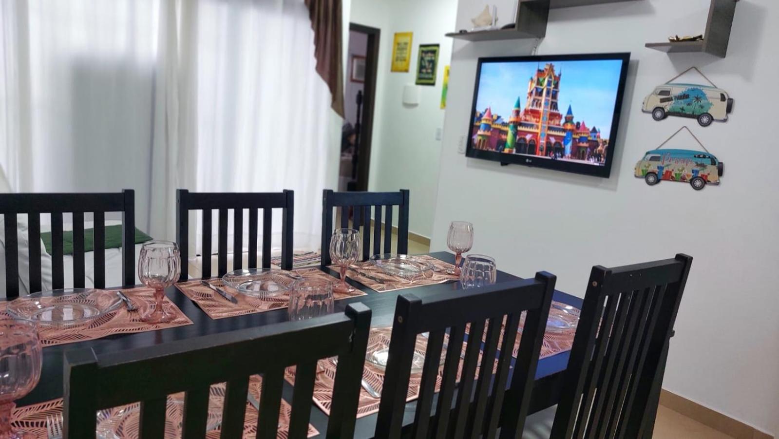 Linda casa a 150m da praia e prox ao Beto Carrero
