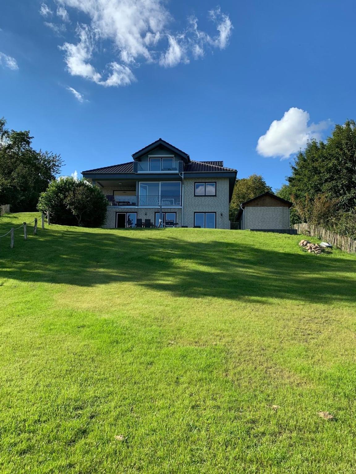 Haus am See Wohnung 1 mit Studio view 3