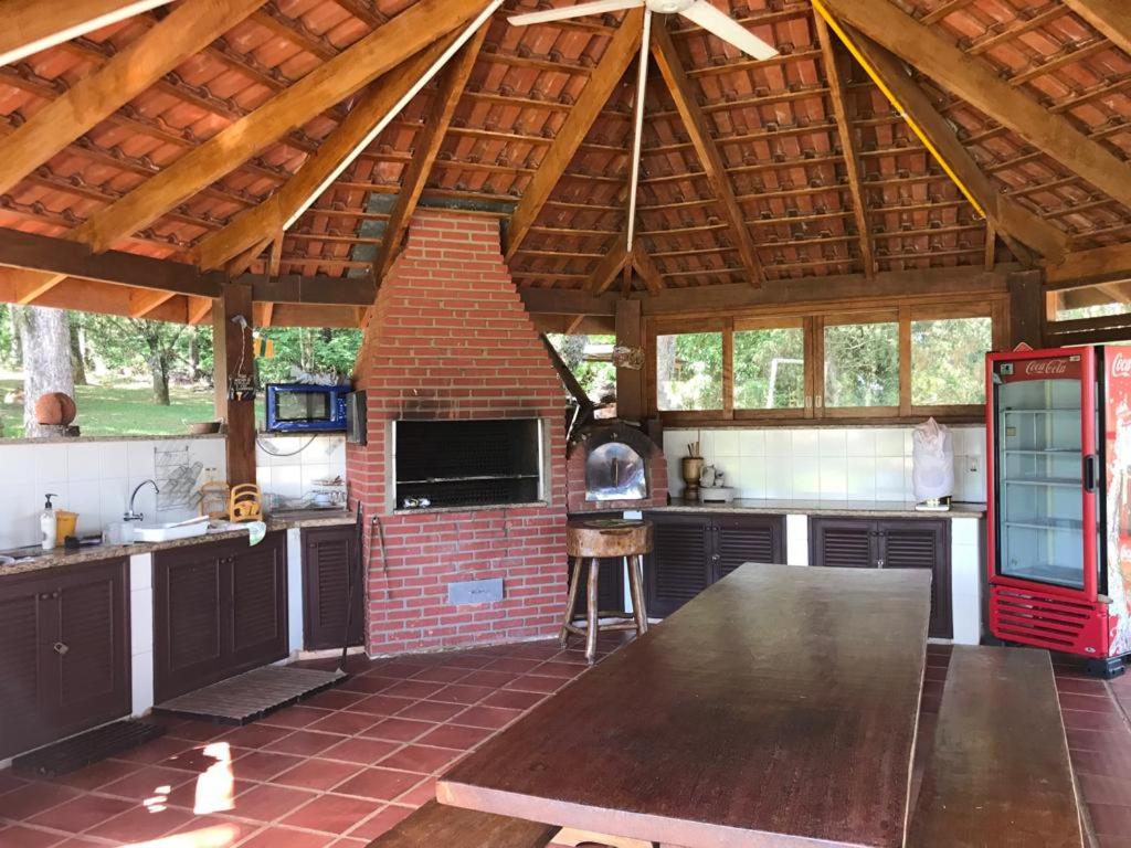 Casa de campo inteira de frente pra Represa Avaré