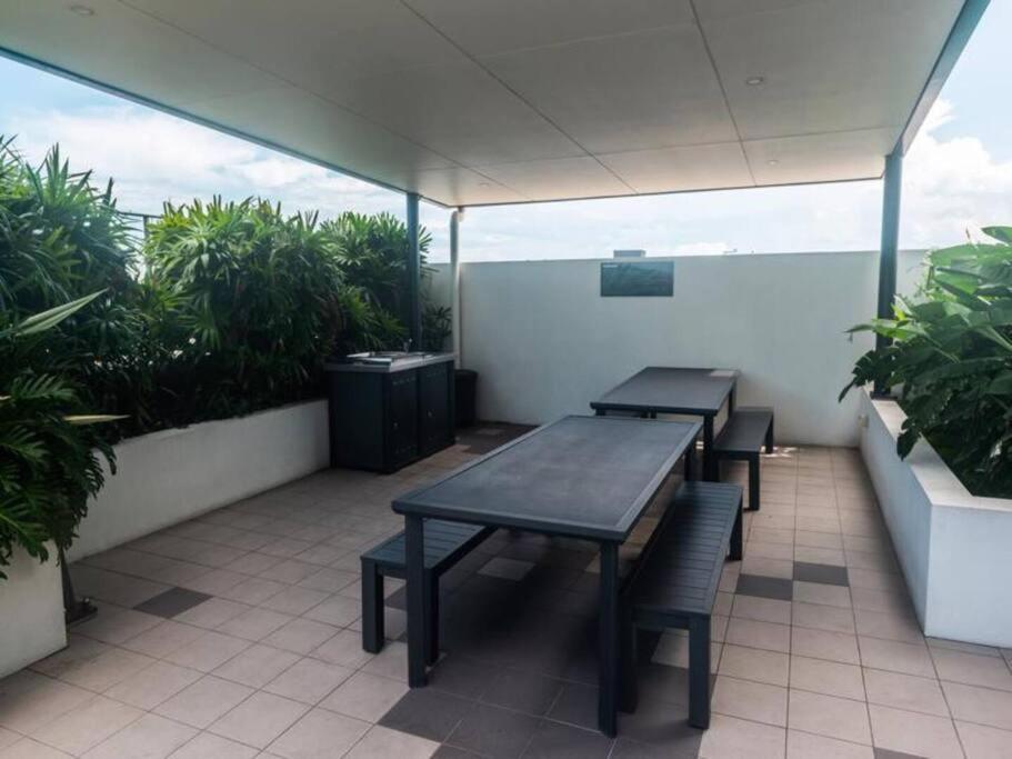 Excellent Location - Modern Hotel Room in Mackay