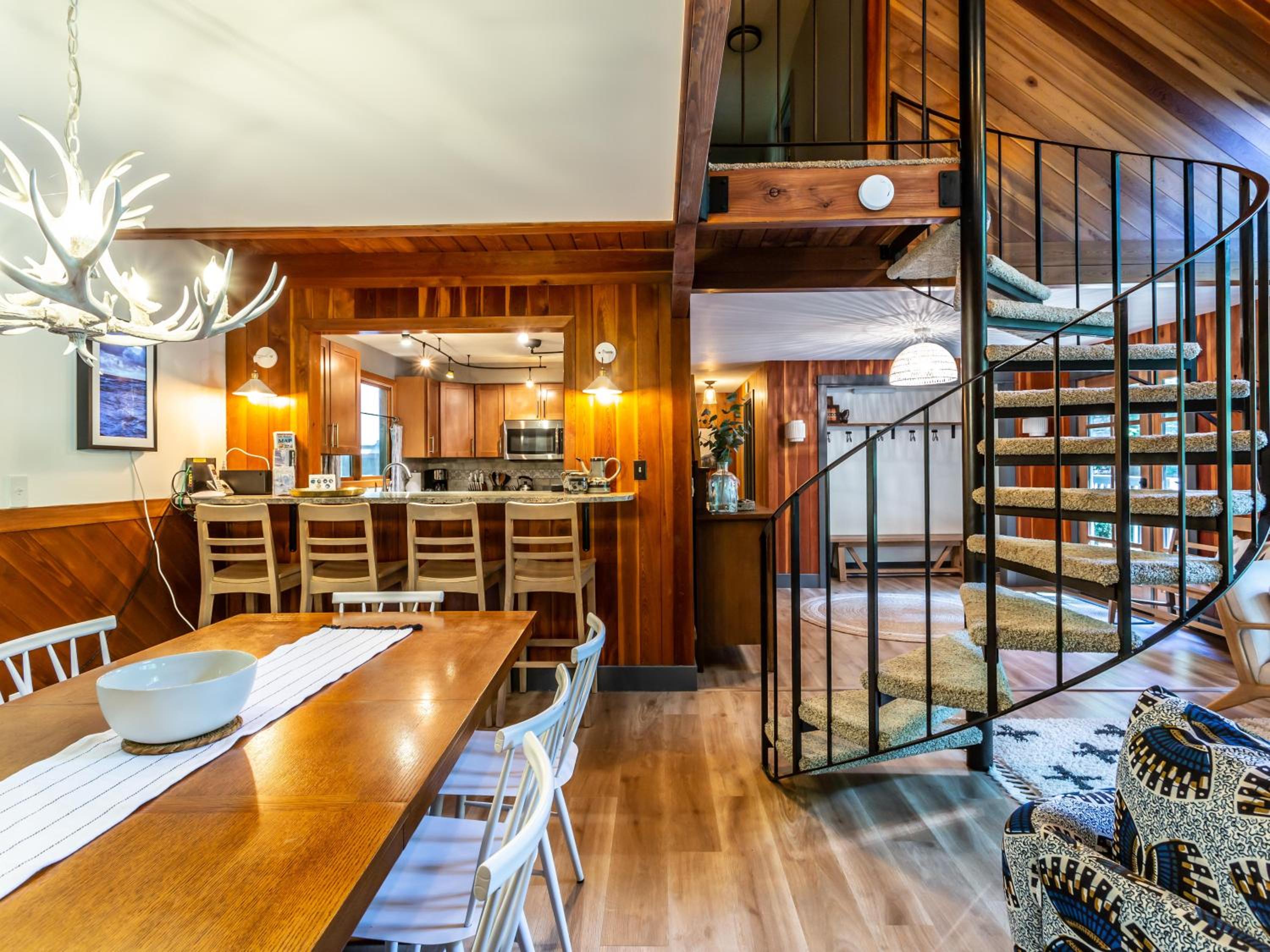 Pendleton Pines Lodge
